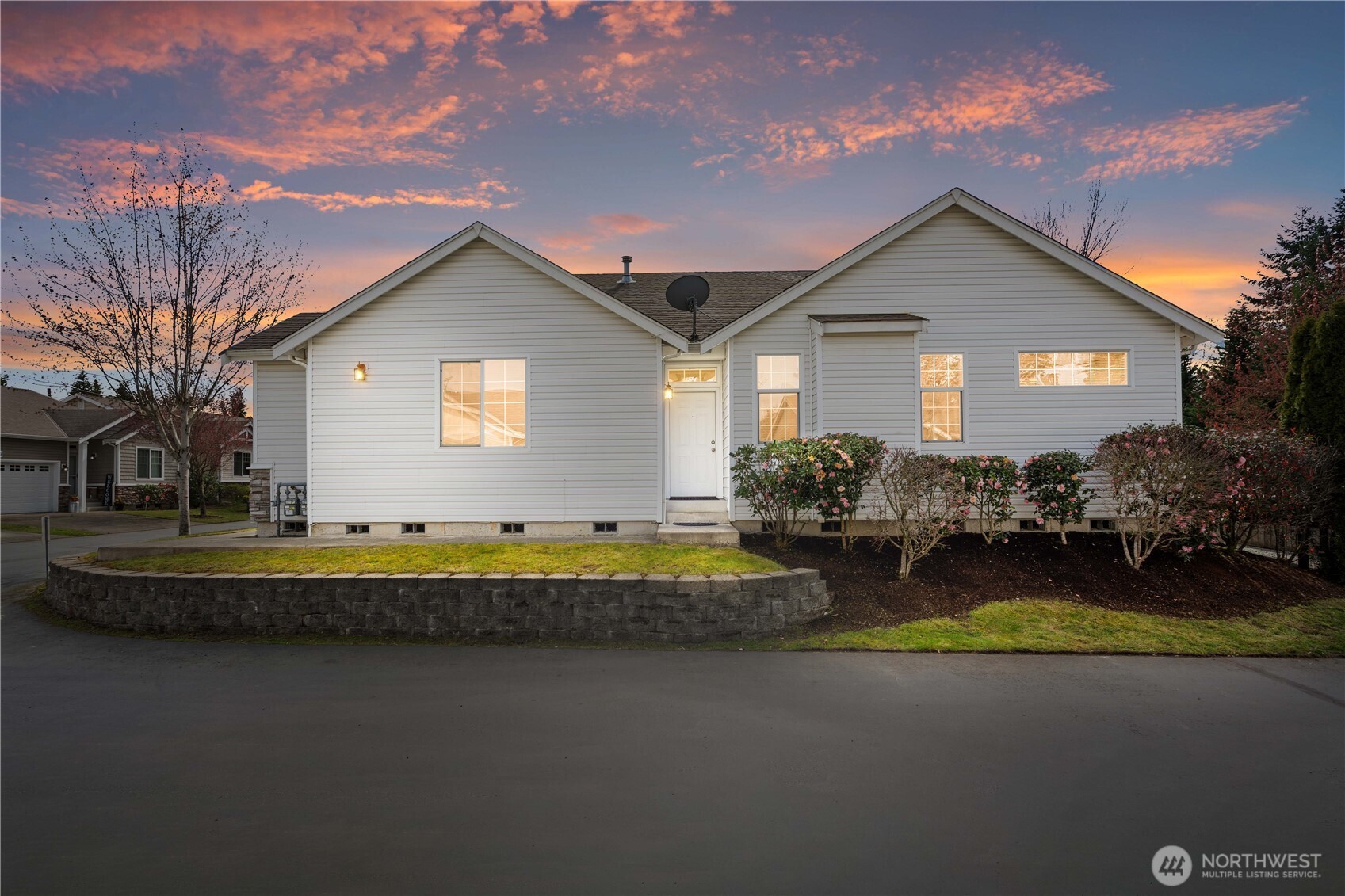 Photo of 814 10th Street SE, Puyallup, WA 98372