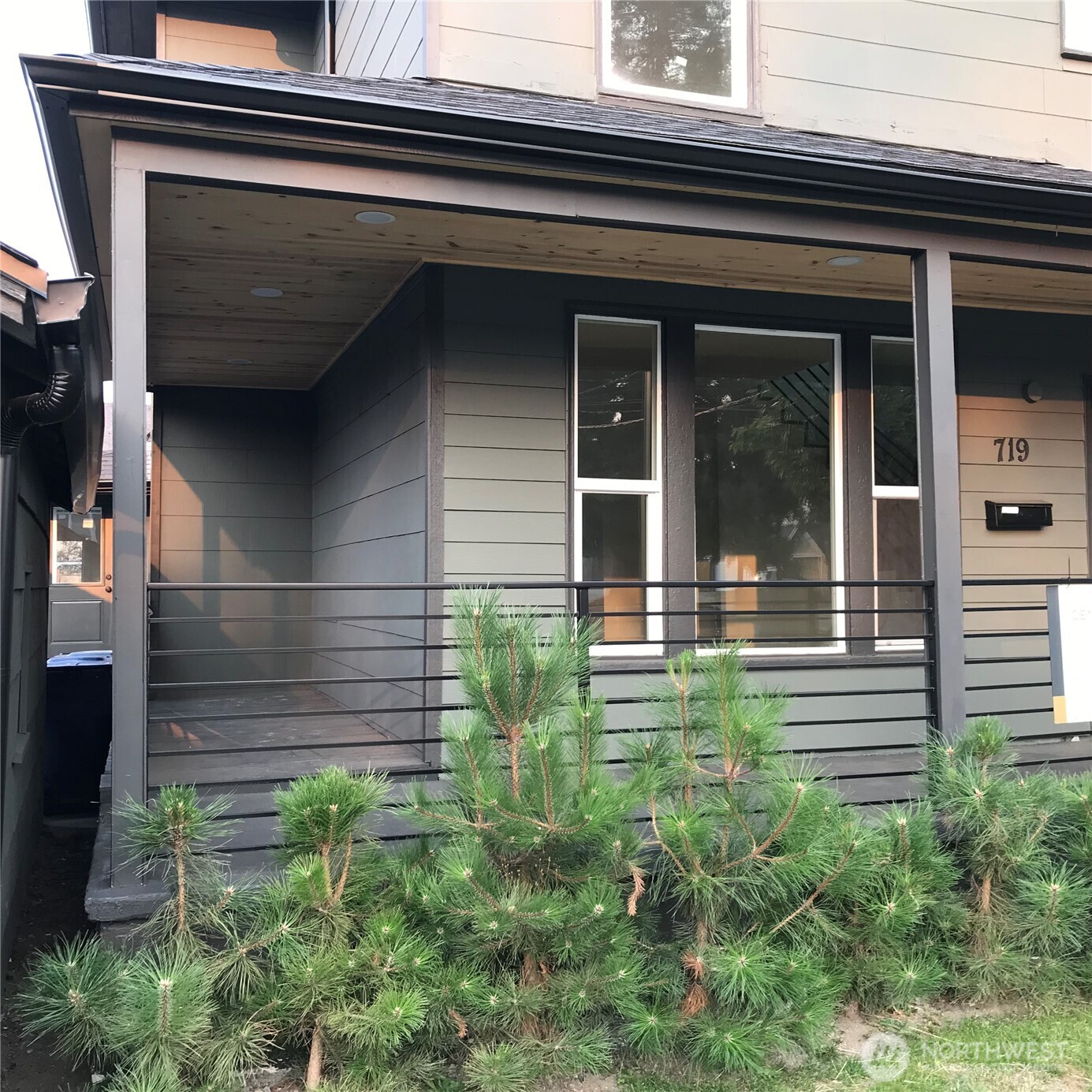 Photo of 719 S Spraque Ave, Tacoma, WA 98405