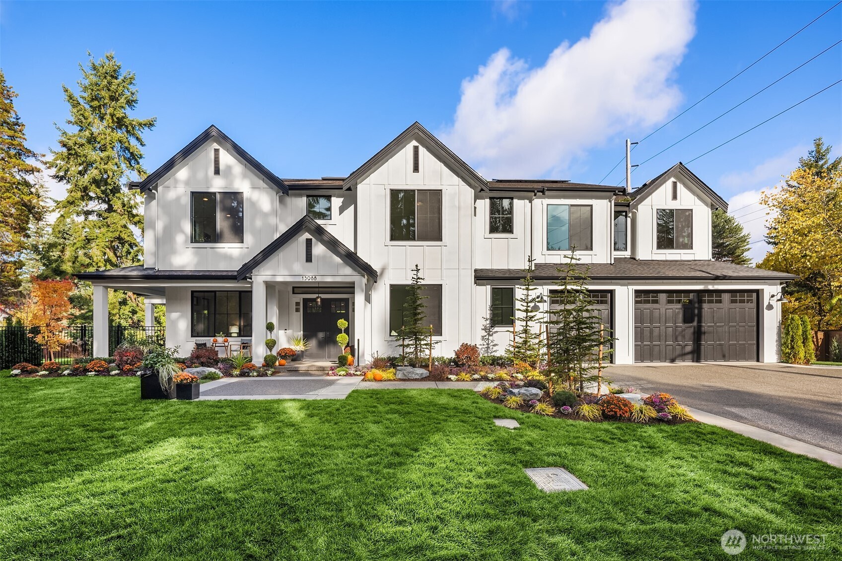 Photo of 13988 SE 5th Street, Bellevue, WA 98005