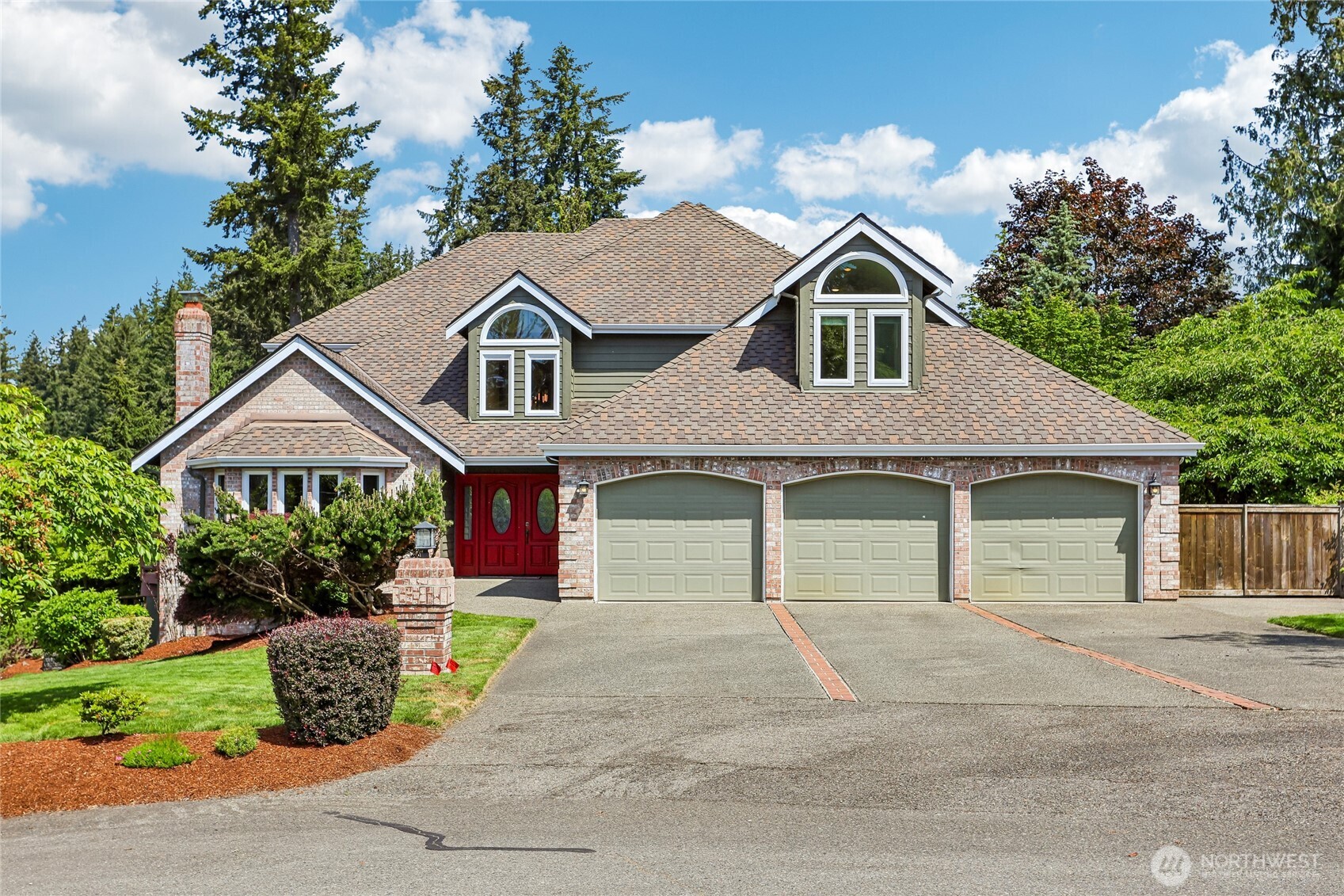 Photo of 23200 SE 253rd Place, Maple Valley, WA 98038