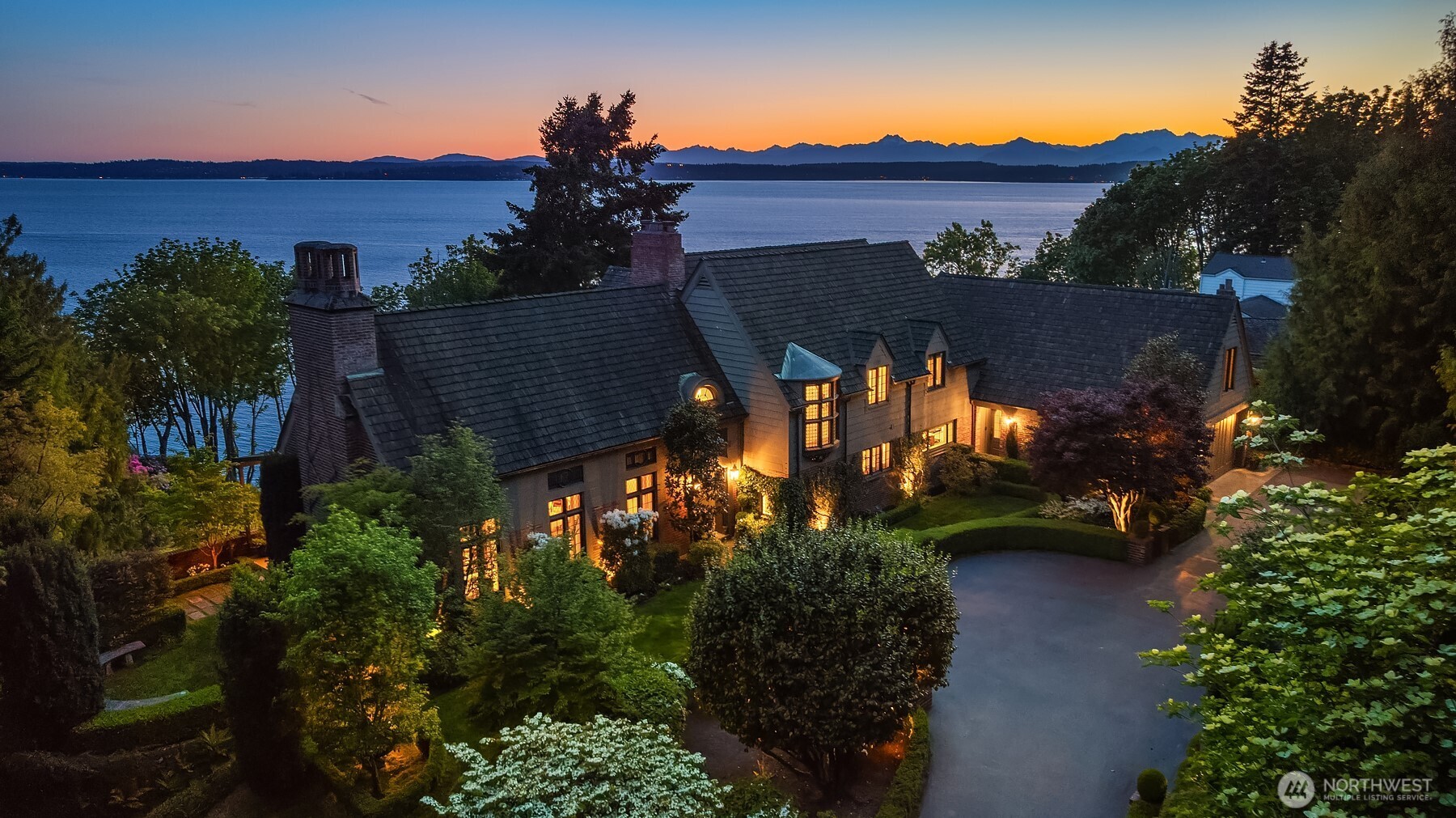 Photo of 4701 W Ruffner Street, Seattle, WA 98199