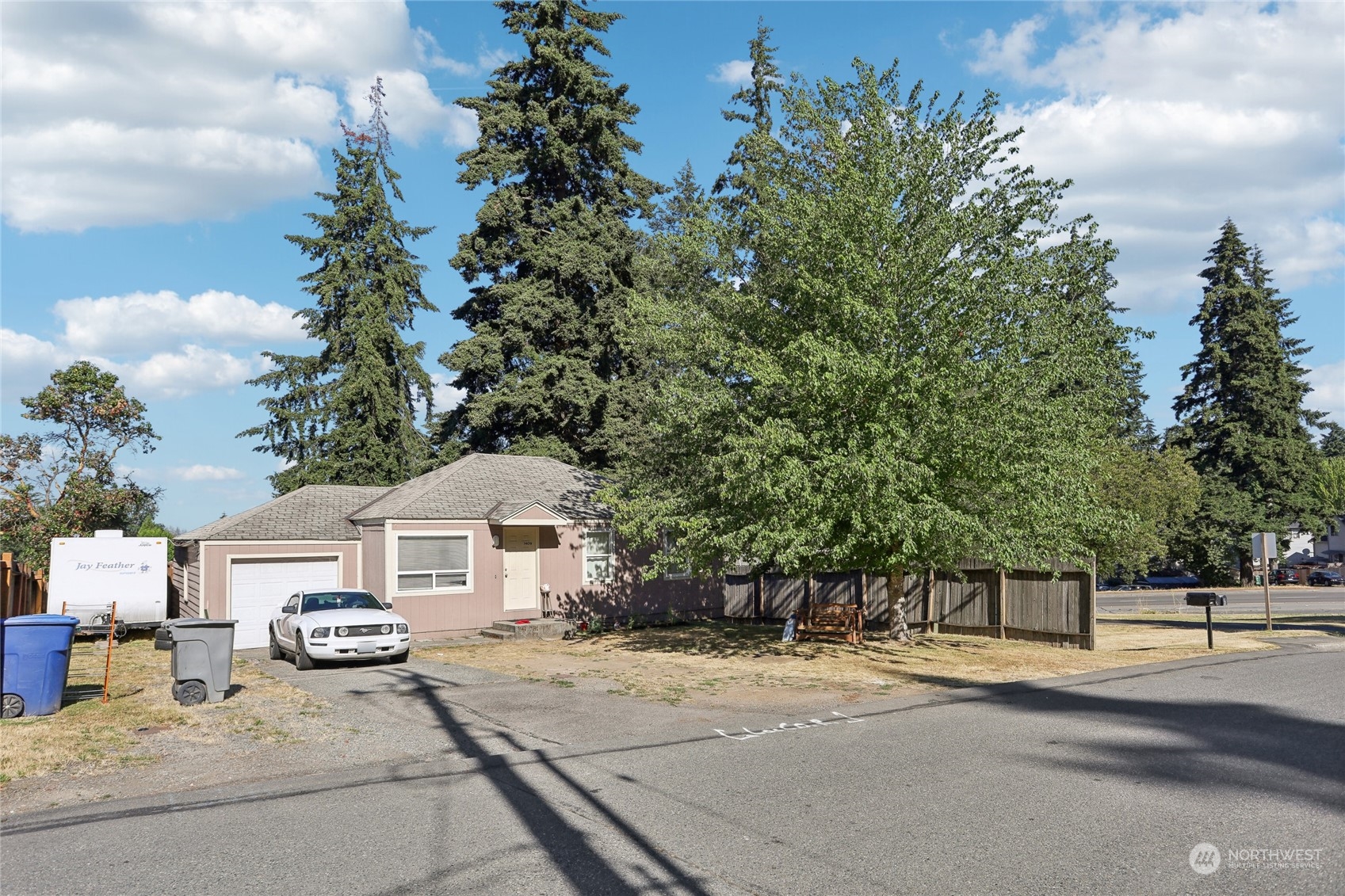 Photo of 1409 Monroe Avenue NE, Renton, WA 98056
