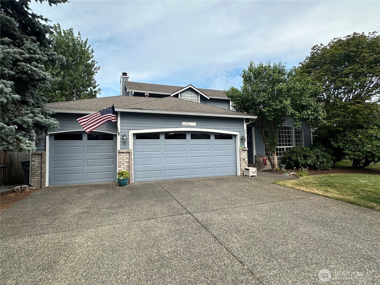 Photo of 28136 233rd Avenue SE, Maple Valley, WA 98038