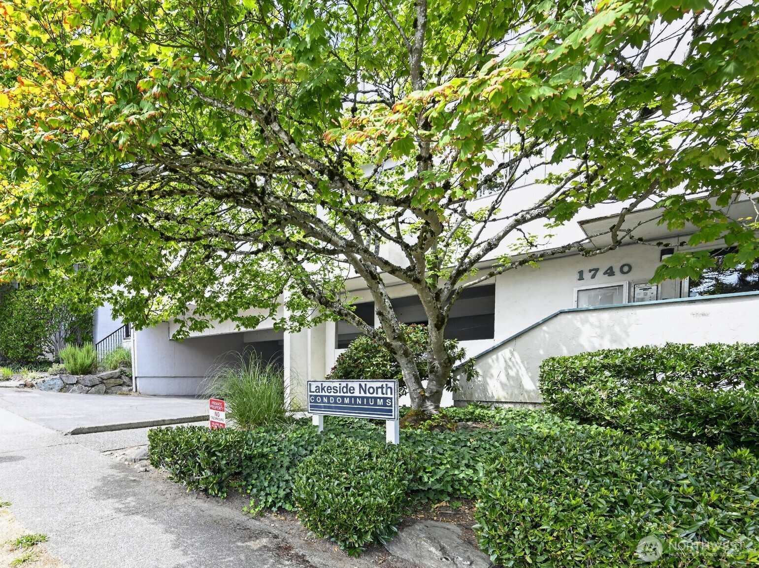 Photo of 1740 NE 86th Street, Seattle, WA 98115