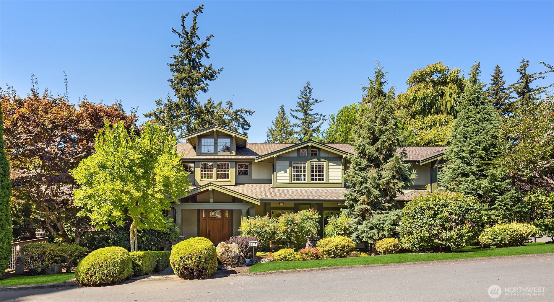 Photo of 1411 8th Street W, Kirkland, WA 98033