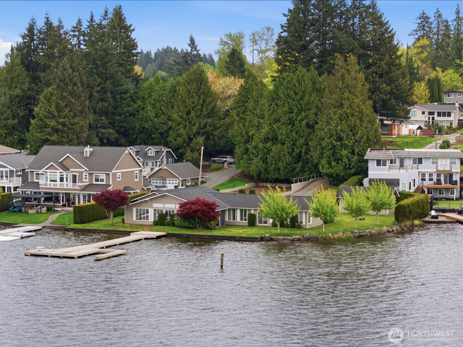 Photo of 1302 E Lakeshore Drive, Lake Stevens, WA 98258
