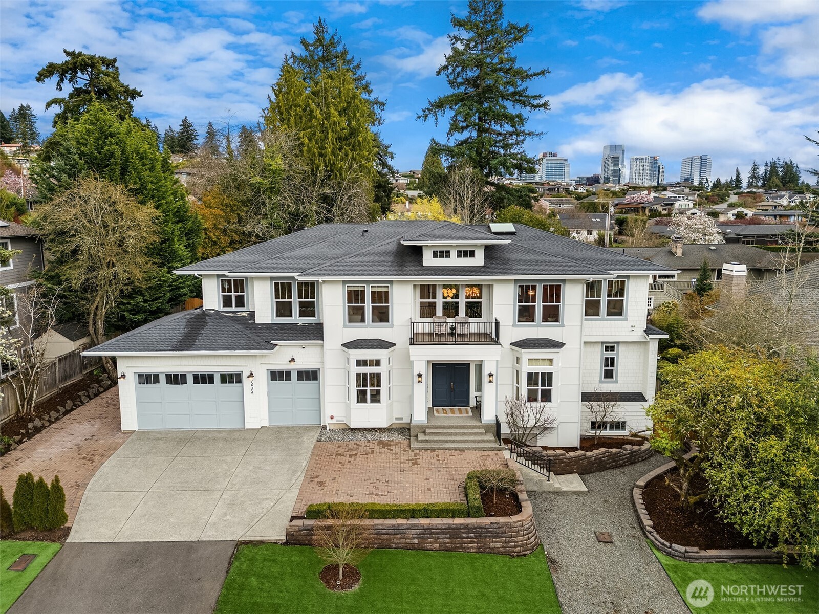 Photo of 1024 91st Avenue NE, Bellevue, WA 98004