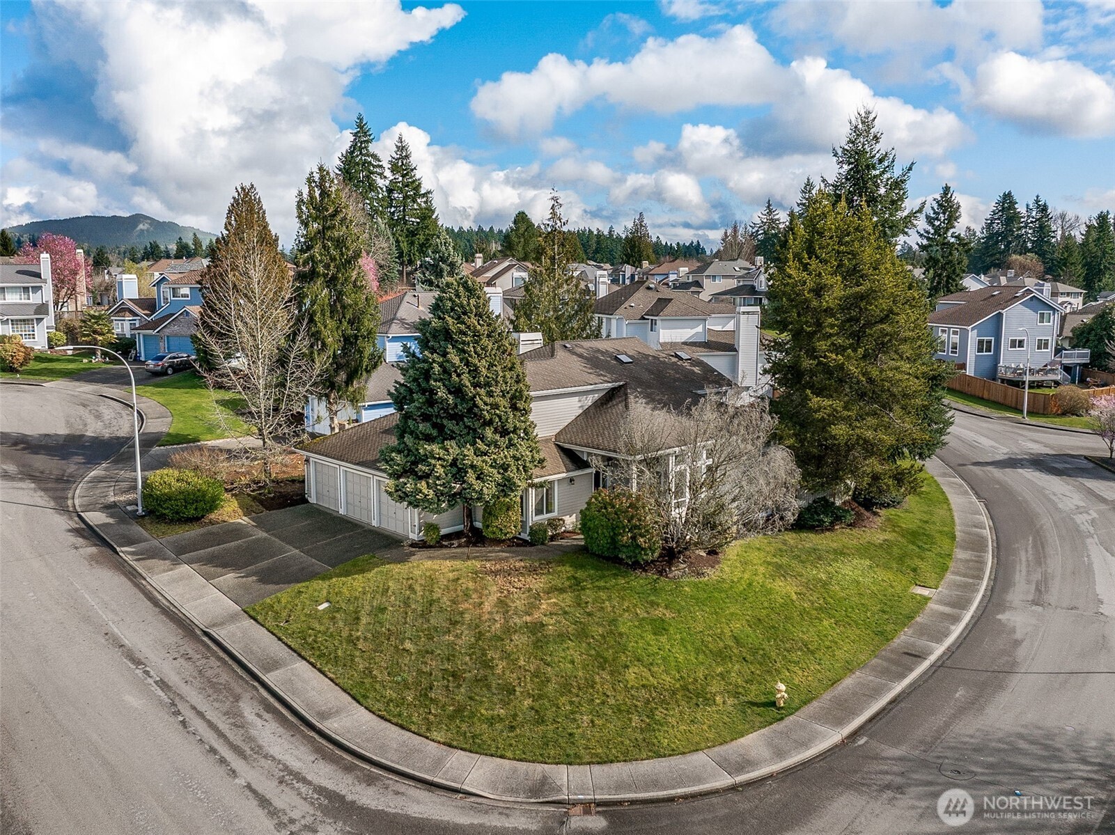 Photo of 1704 Field Place NE, Renton, WA 98059