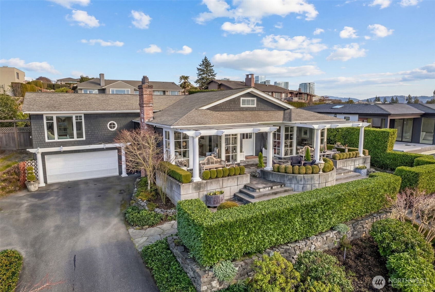 Photo of 9400 Vineyard Crest, Bellevue, WA 98004