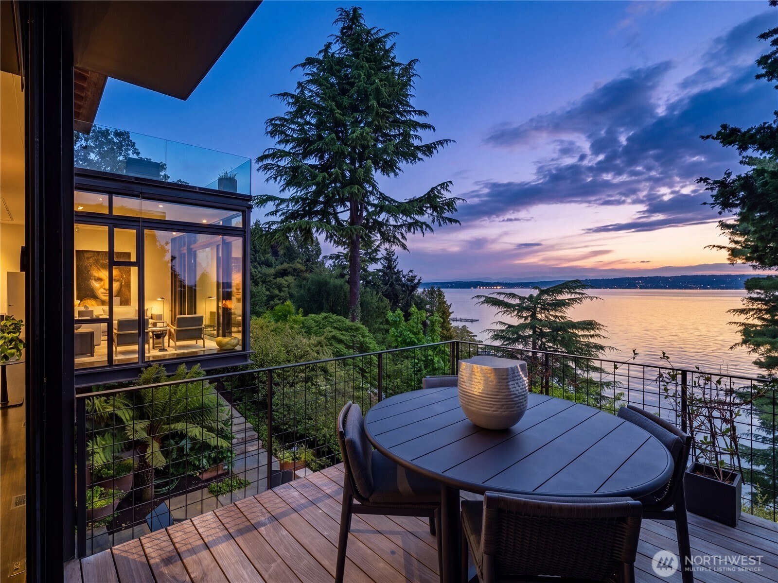 Photo of 3310 E Laurelhurst Drive NE, Seattle, WA 98105