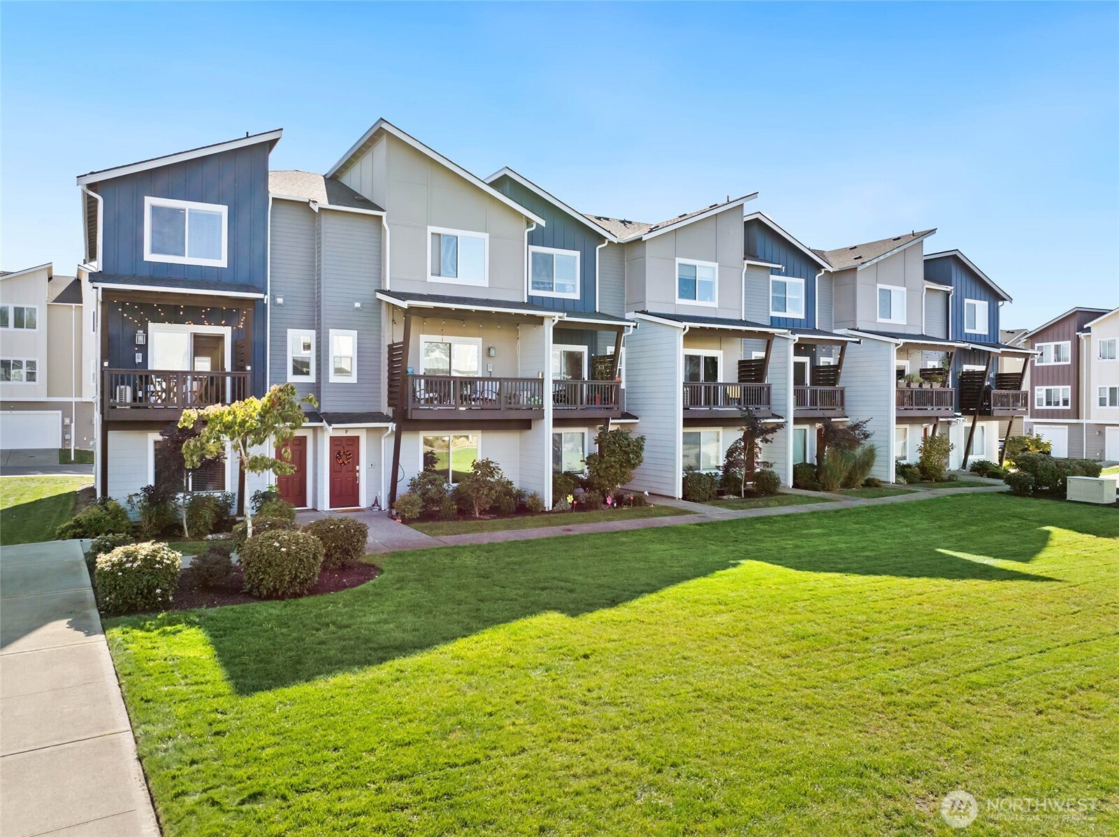 Photo of 17425 118th Avenue Ct E, Puyallup, WA 98374