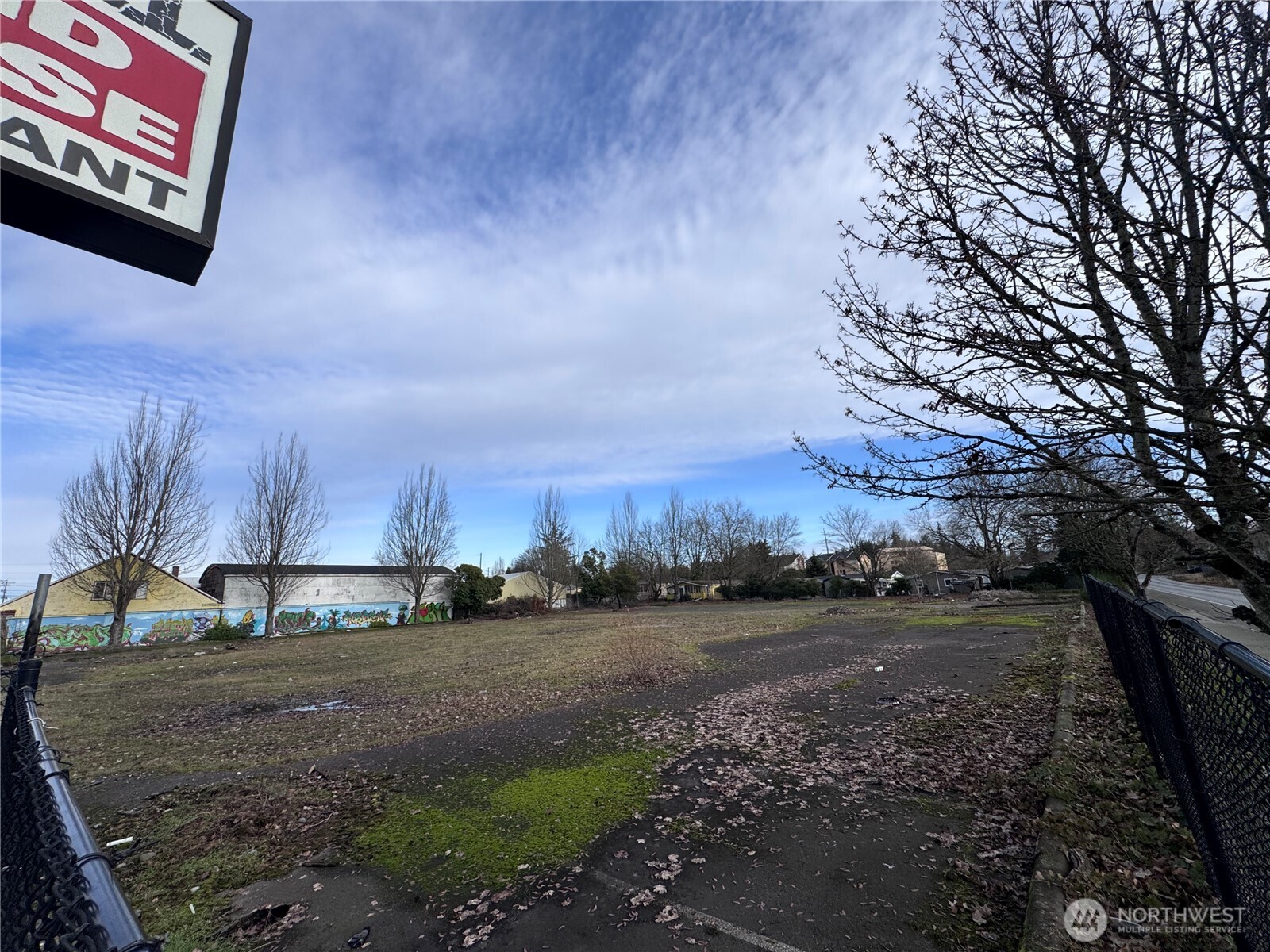 Photo of 9825 Pacific Avenue S, Tacoma, WA 98444