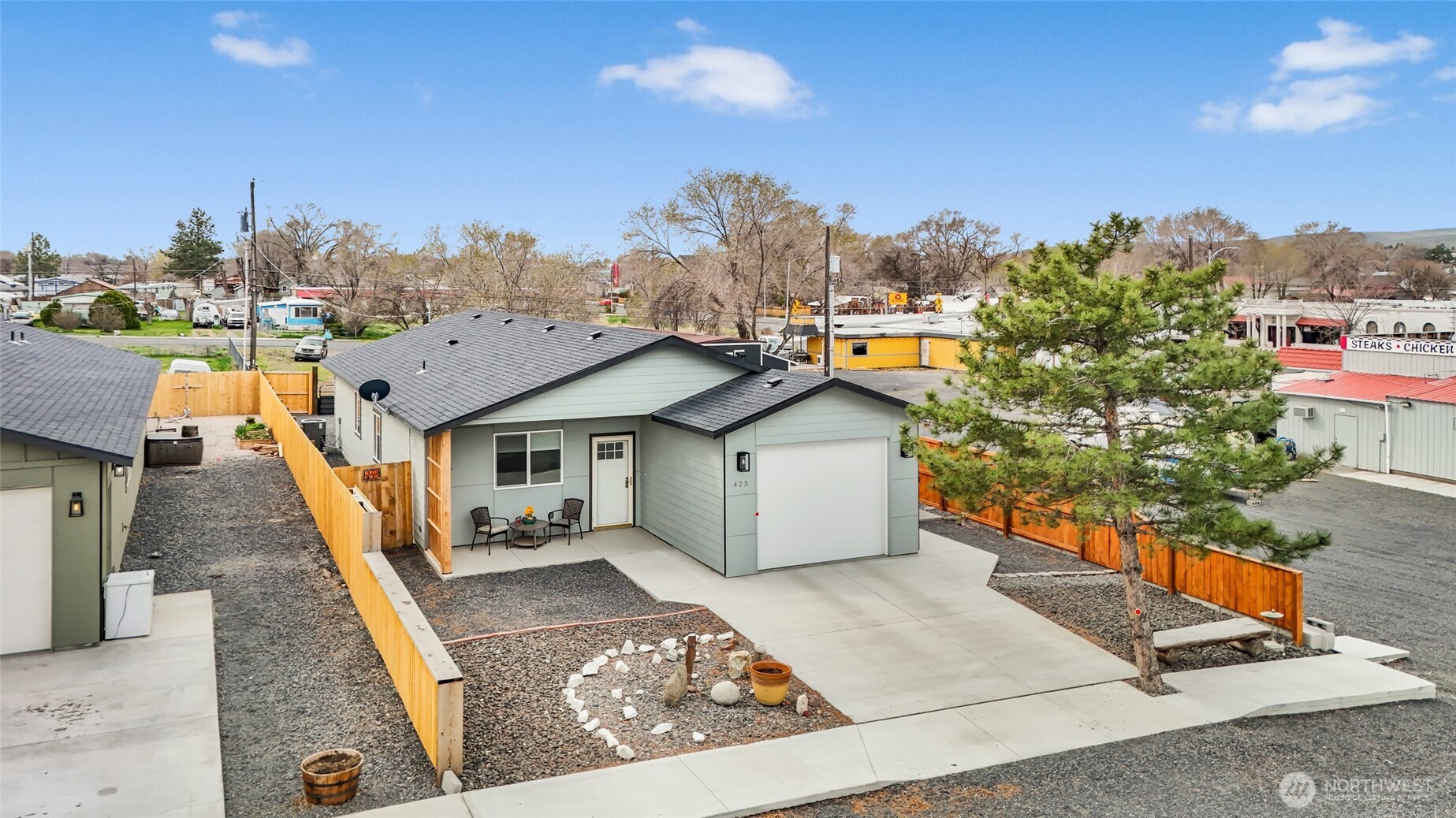 Photo of 423 2nd Avenue SE, Soap Lake, WA 98851