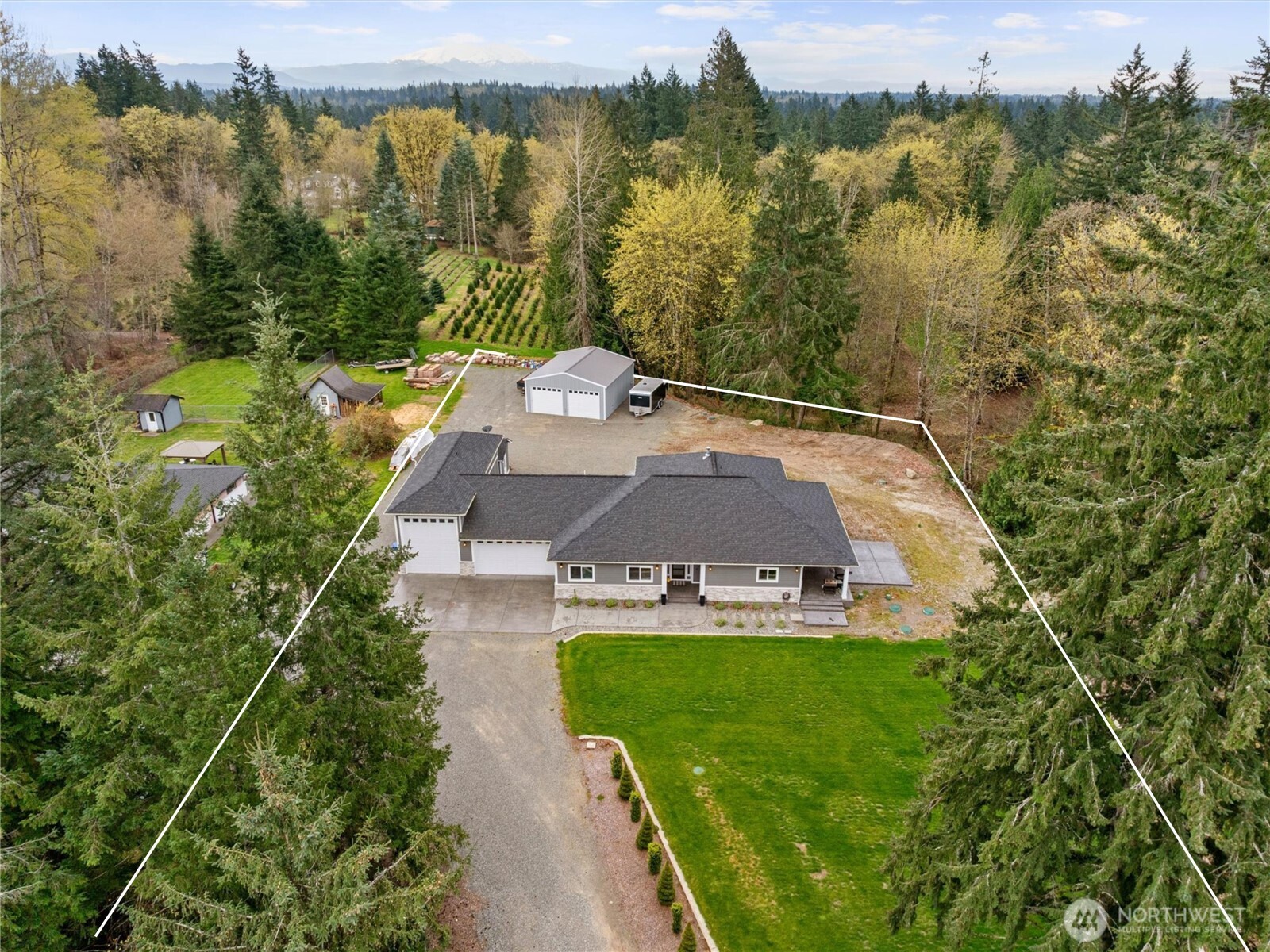 Photo of 20025 SE 232nd Street, Maple Valley, WA 98038