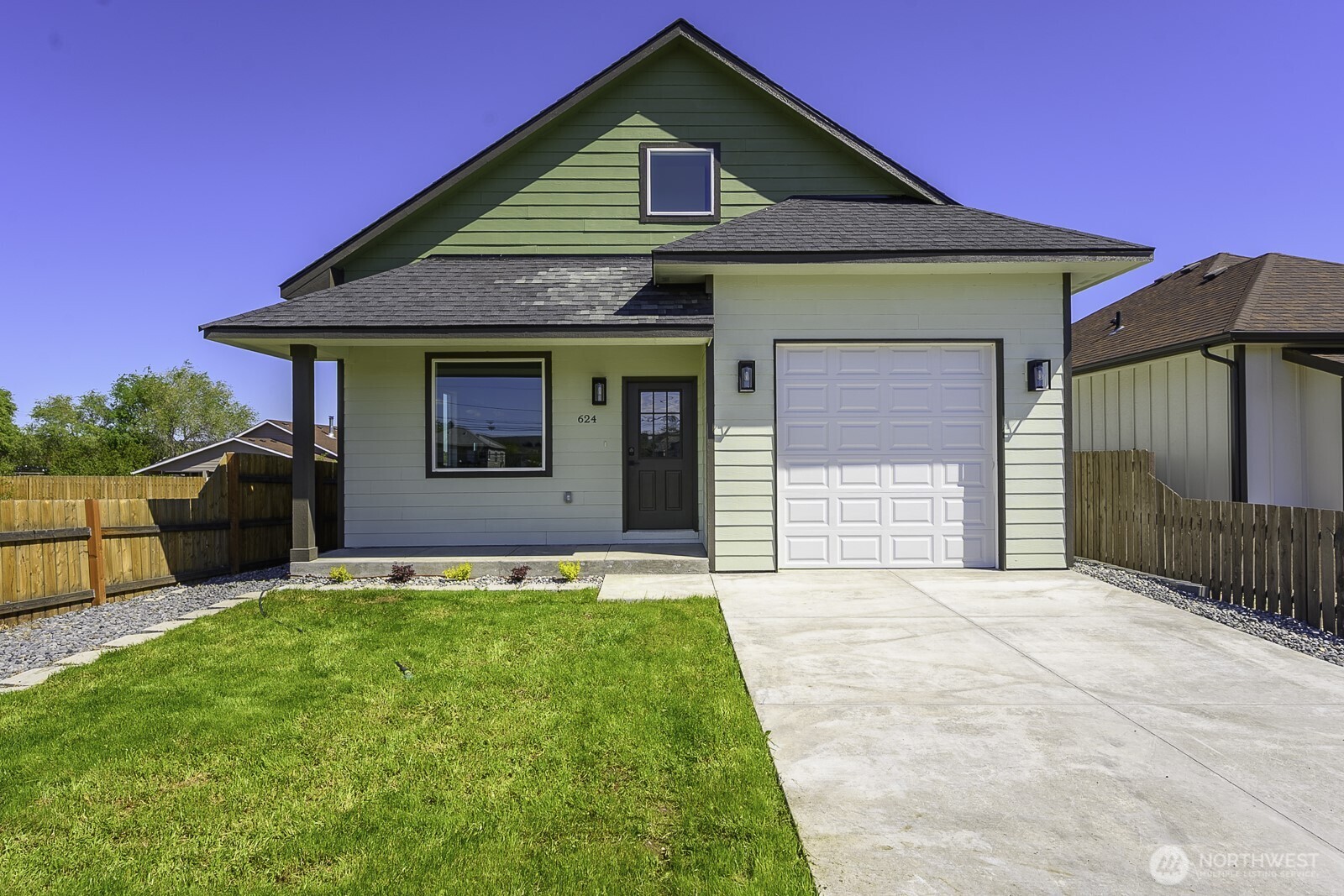 Photo of 624 Aster Street S, Soap Lake, WA 98851