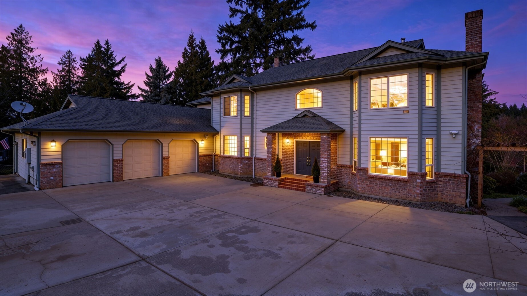 Photo of 18432 W Lake Desire Drive SE, Renton, WA 98058
