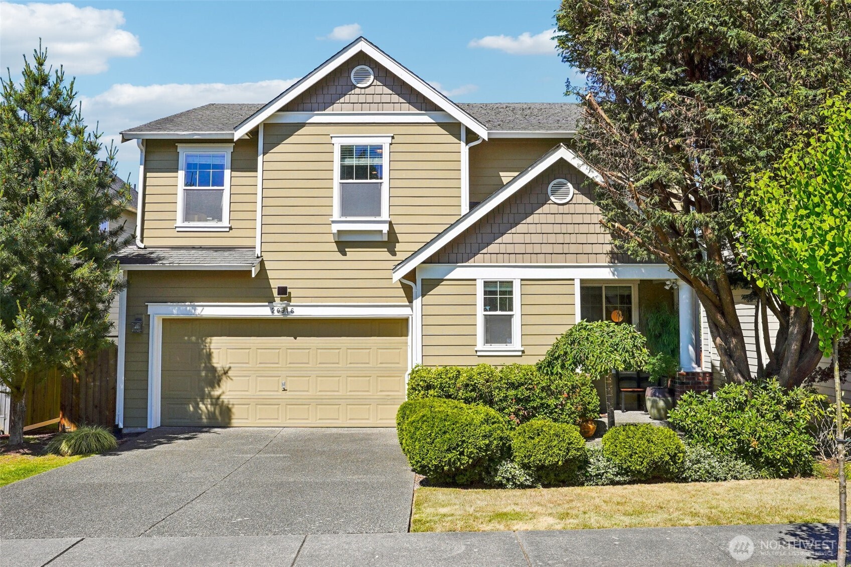 Photo of 20916 13th Avenue W, Lynnwood, WA 98036
