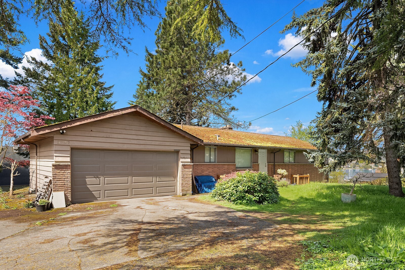 Photo of 3737 Park Avenue N, Renton, WA 98056