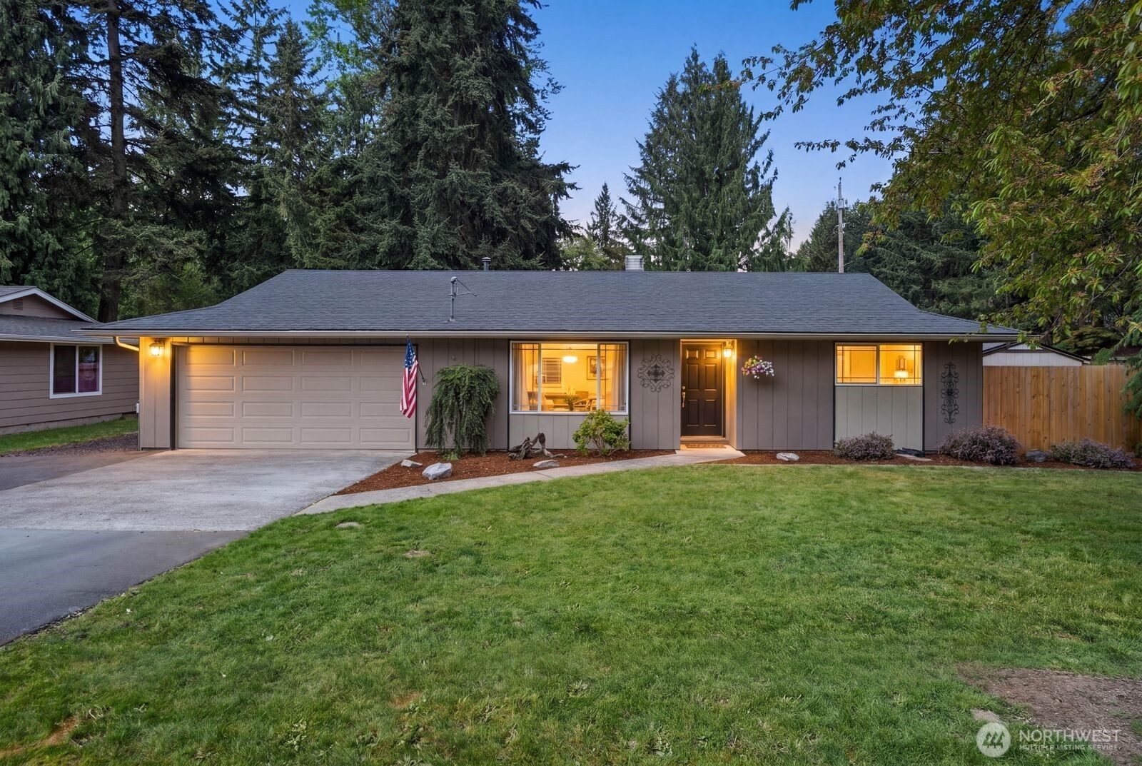 Photo of 11504 92nd Avenue E, Puyallup, WA 98373