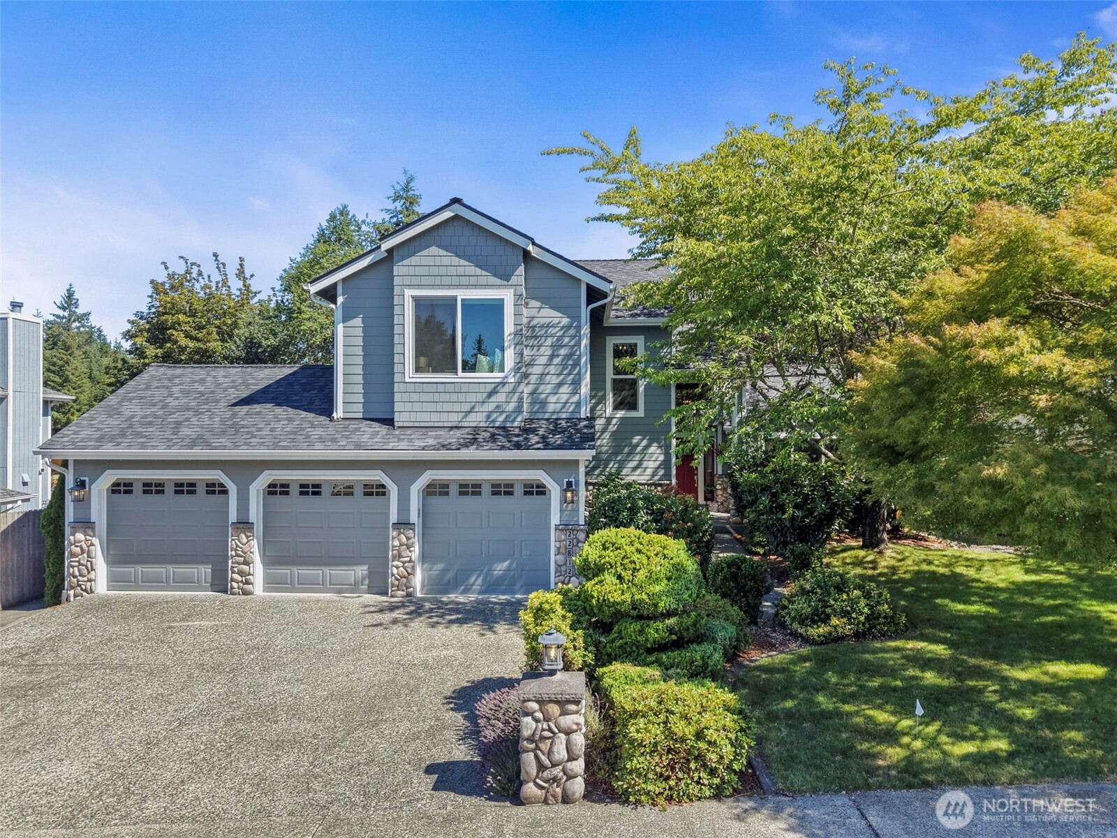 Photo of 22812 SE 265th Place, Maple Valley, WA 98038