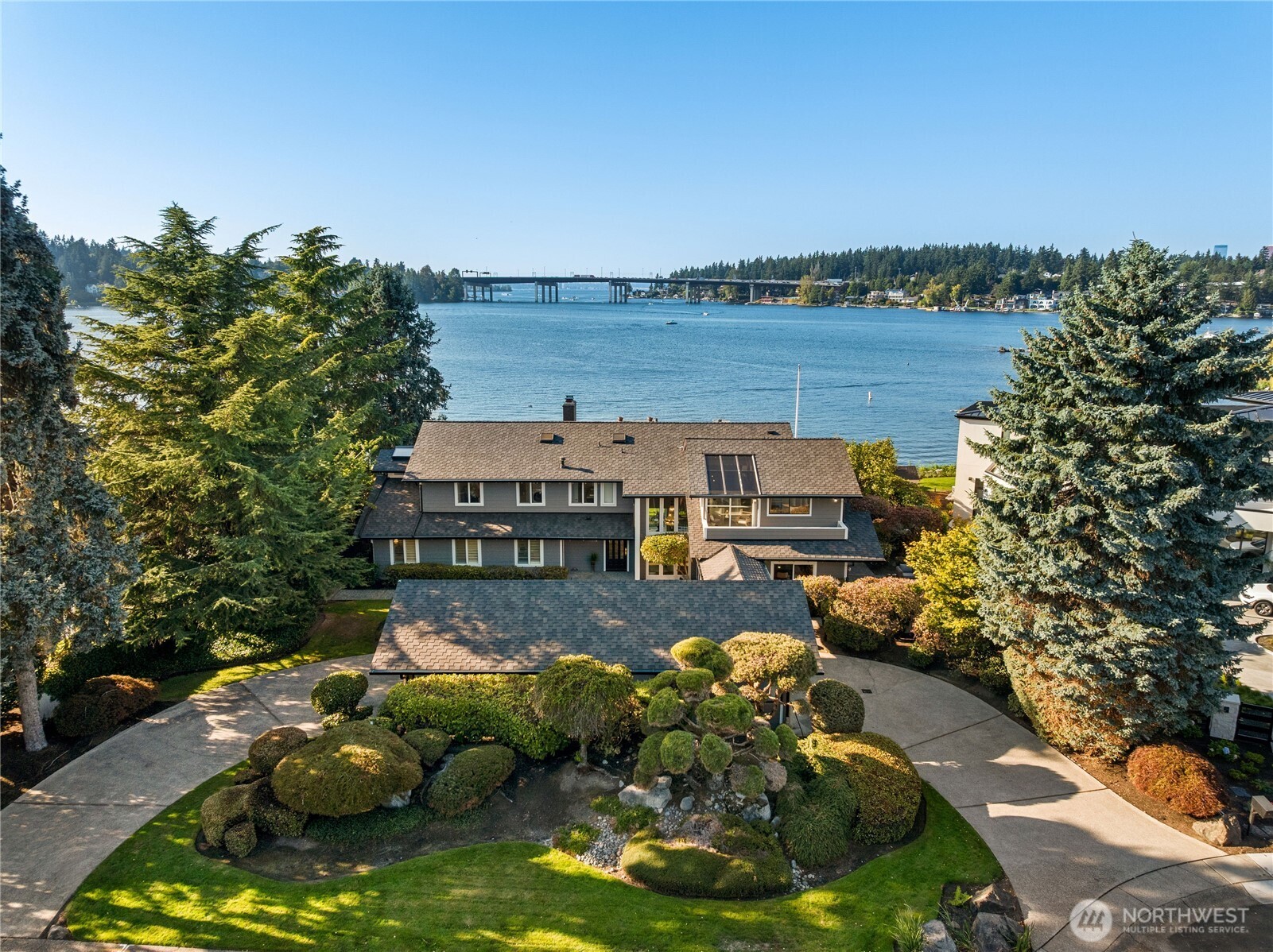 Photo of 106 Cascade Key, Bellevue, WA 98006