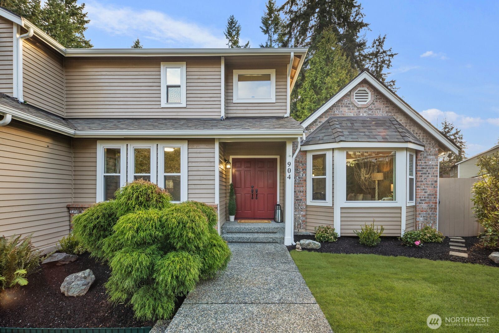 Photo of 904 187th Place SW, Lynnwood, WA 98036