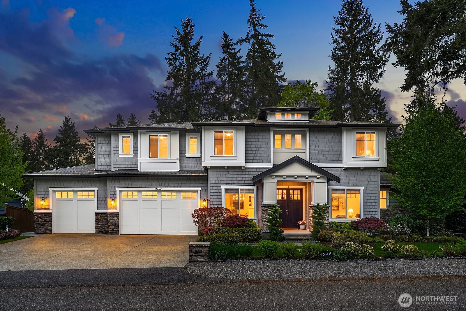 Photo of 1646 106th Avenue SE, Bellevue, WA 98004
