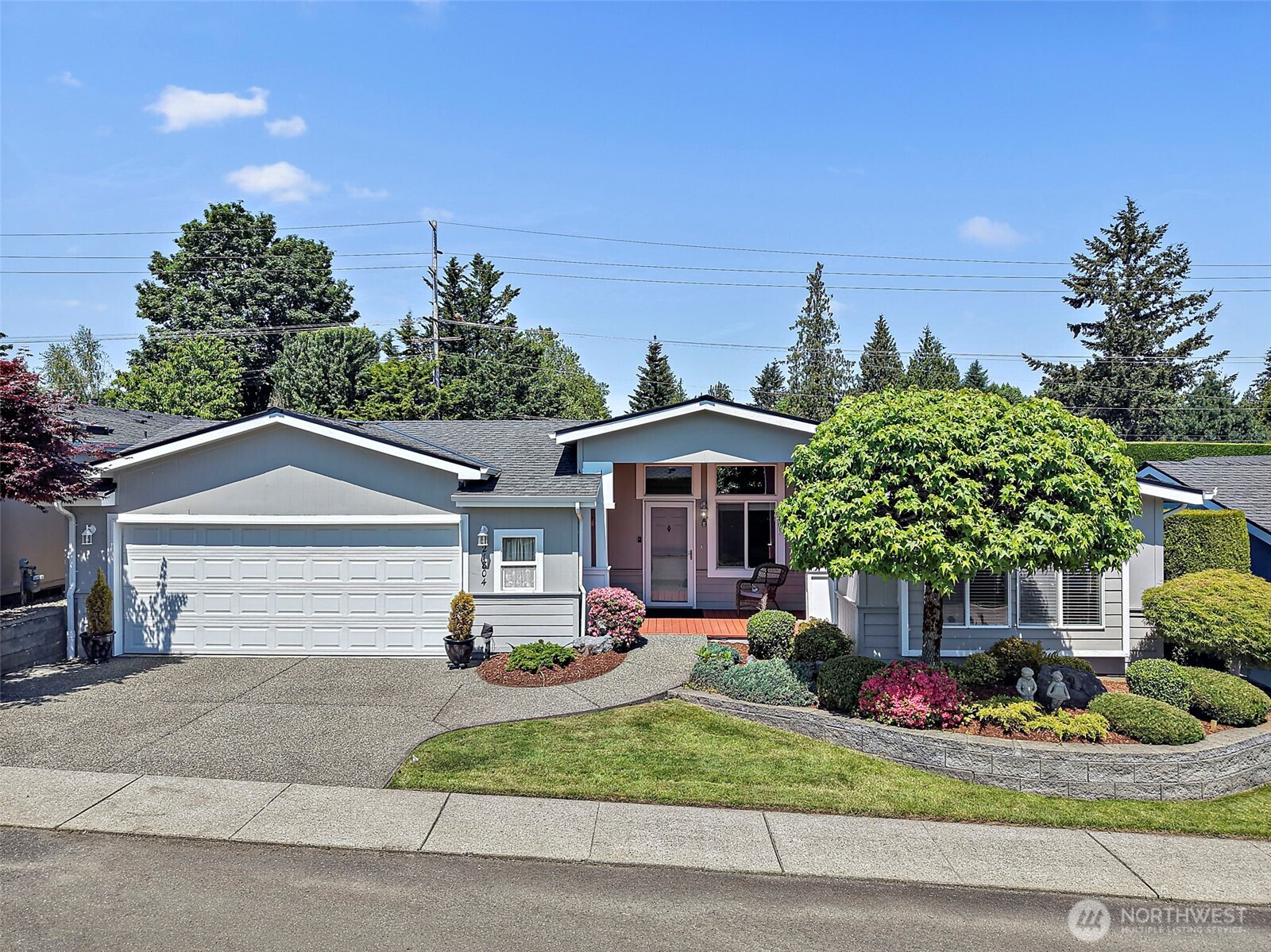 Photo of 21804 SE 272nd Place, Maple Valley, WA 98038