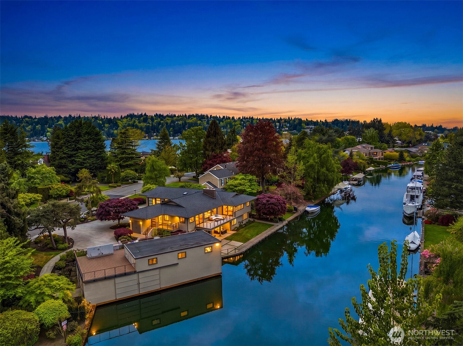 Photo of 61 Cascade Key, Bellevue, WA 98006