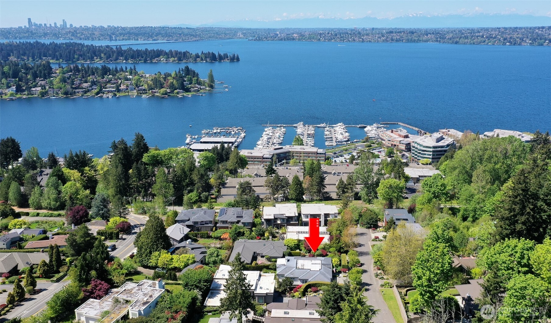 Photo of 10419 NE 53RD Street, Kirkland, WA 98033