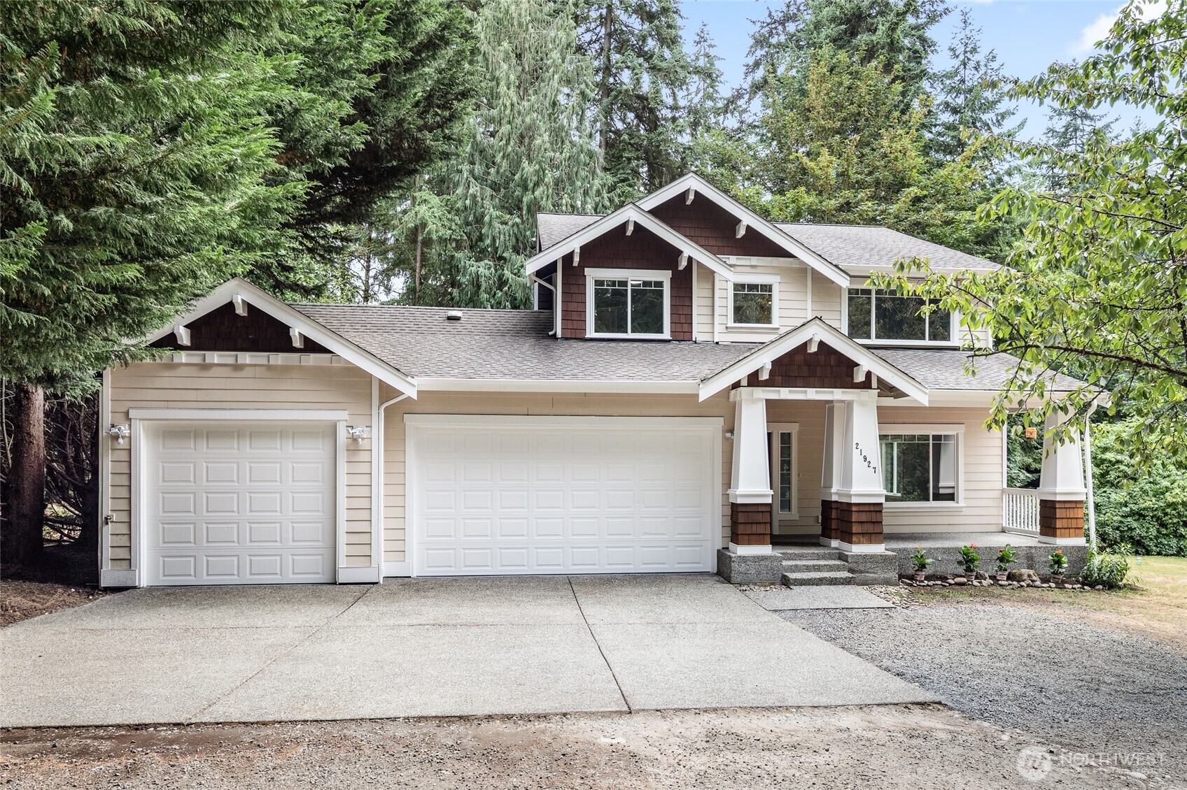 Photo of 21927 45th Ave SE, Bothell, WA 98021