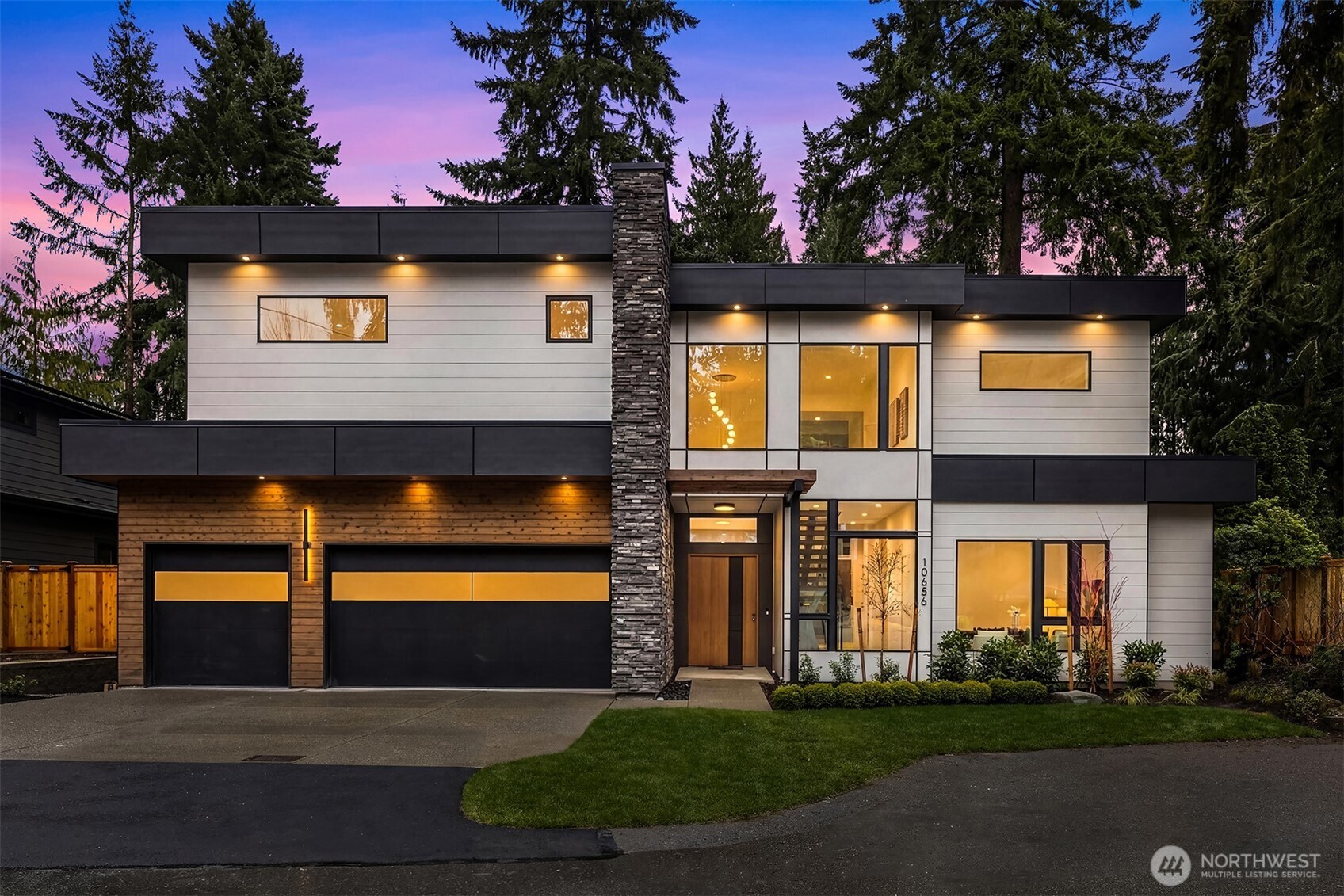 Photo of 10656 Woodhaven Lane, Bellevue, WA 98004