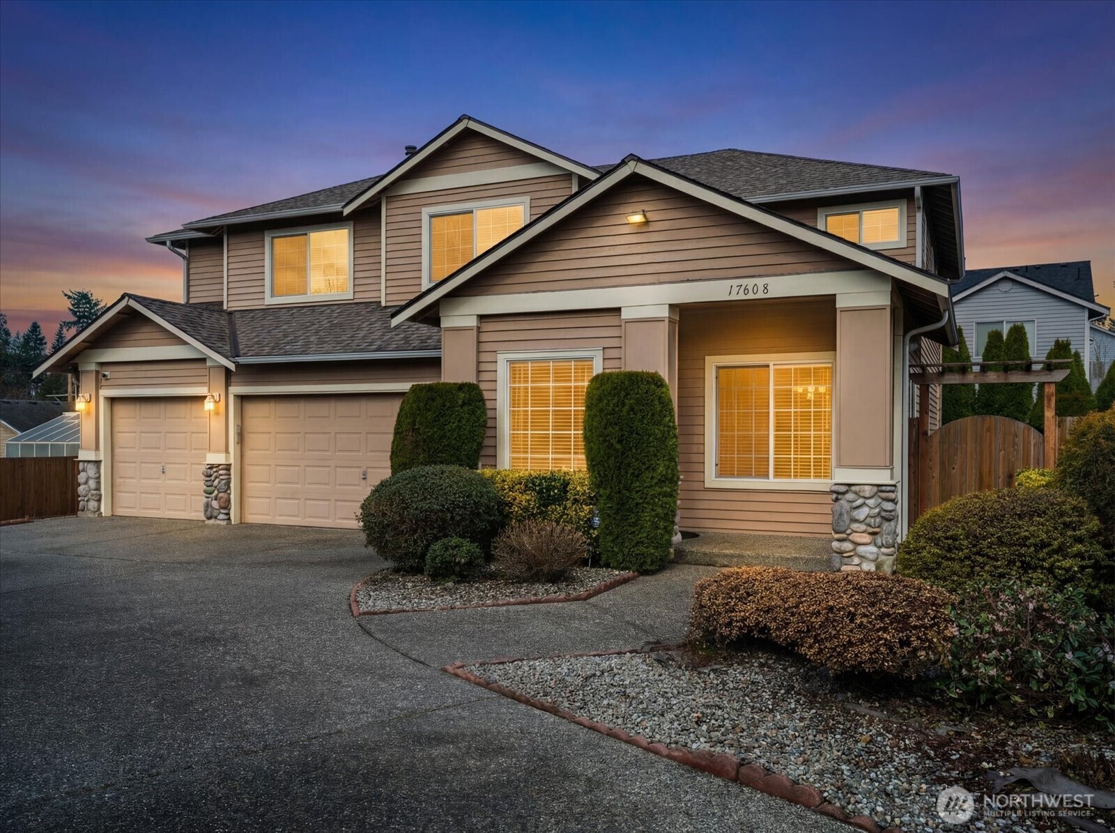 Photo of 17608 13th Avenue W, Lynnwood, WA 98037