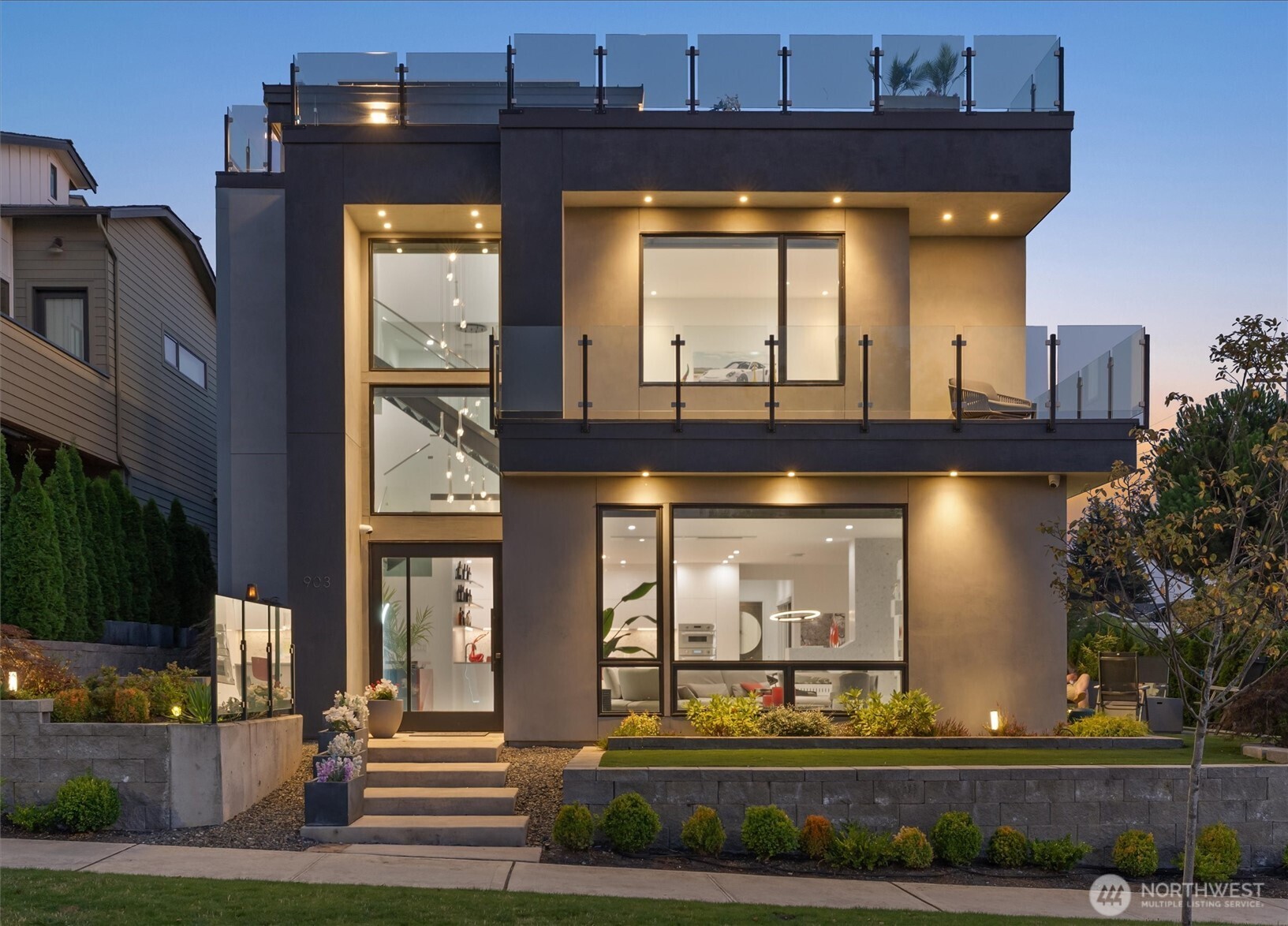 Photo of 903 N 33rd Place, Renton, WA 98056