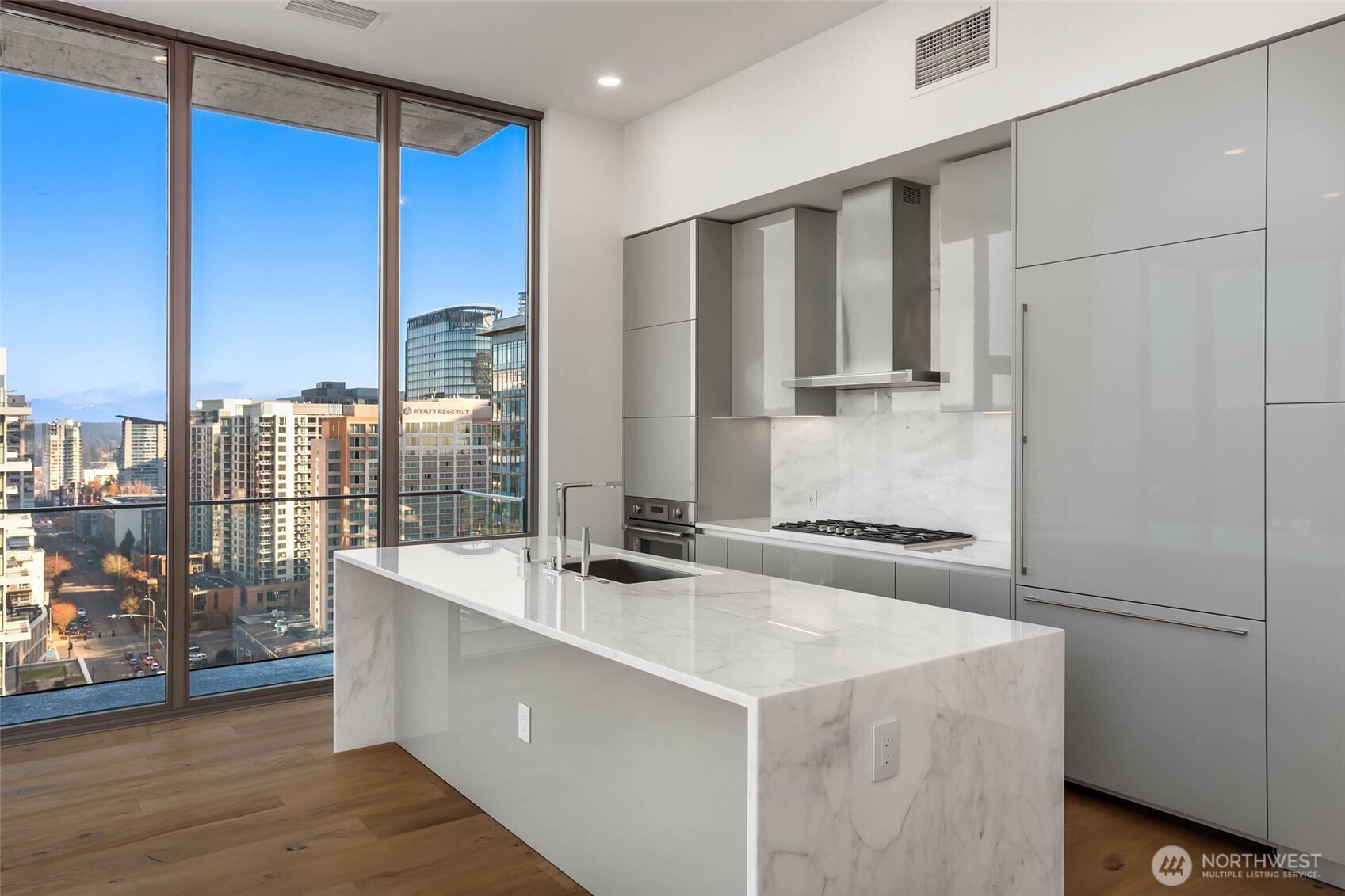 Photo of 10232 NE 10th Street, Bellevue, WA 98004