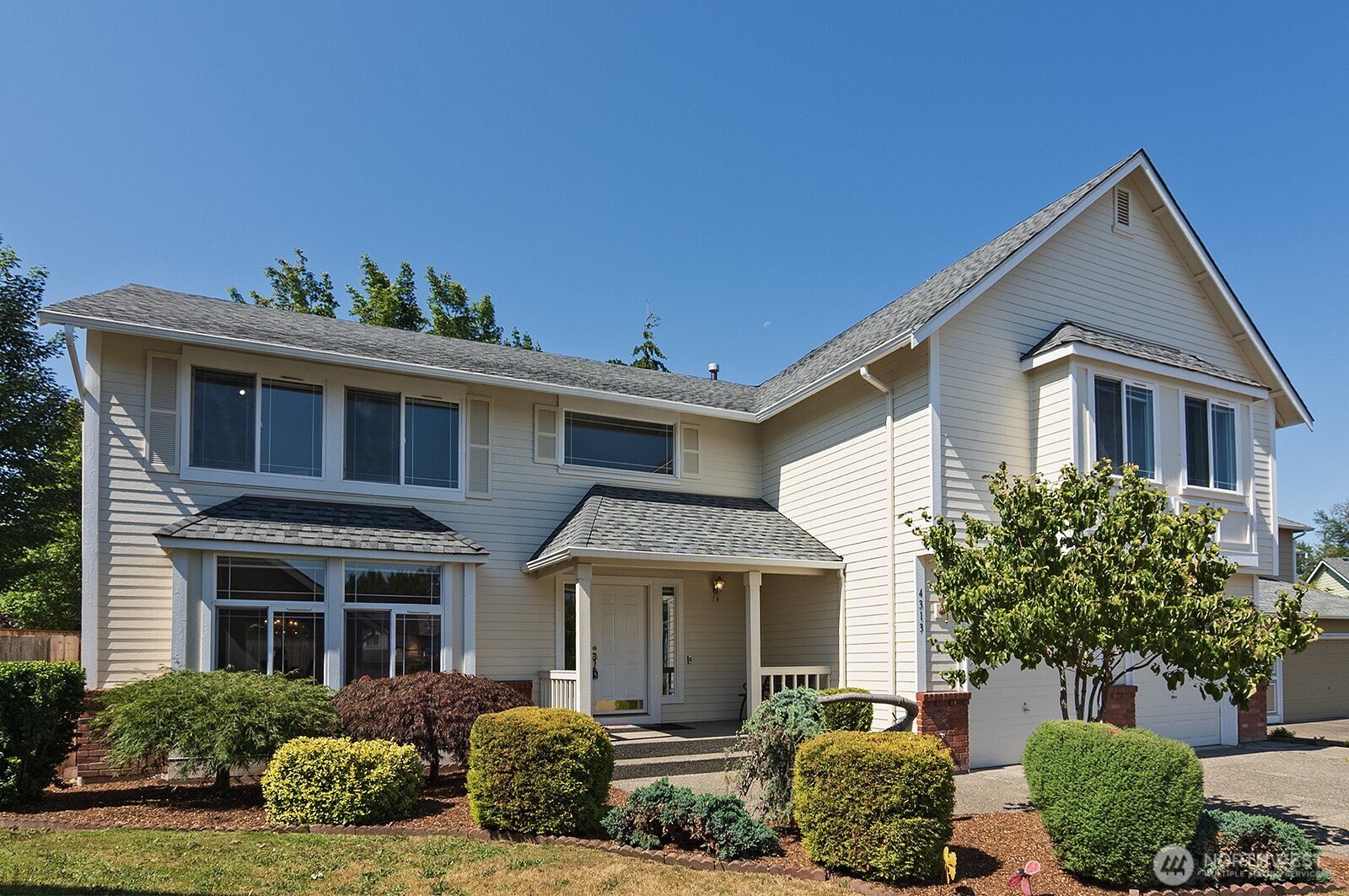 Photo of 4313 NE 6th Court, Renton, WA 98059