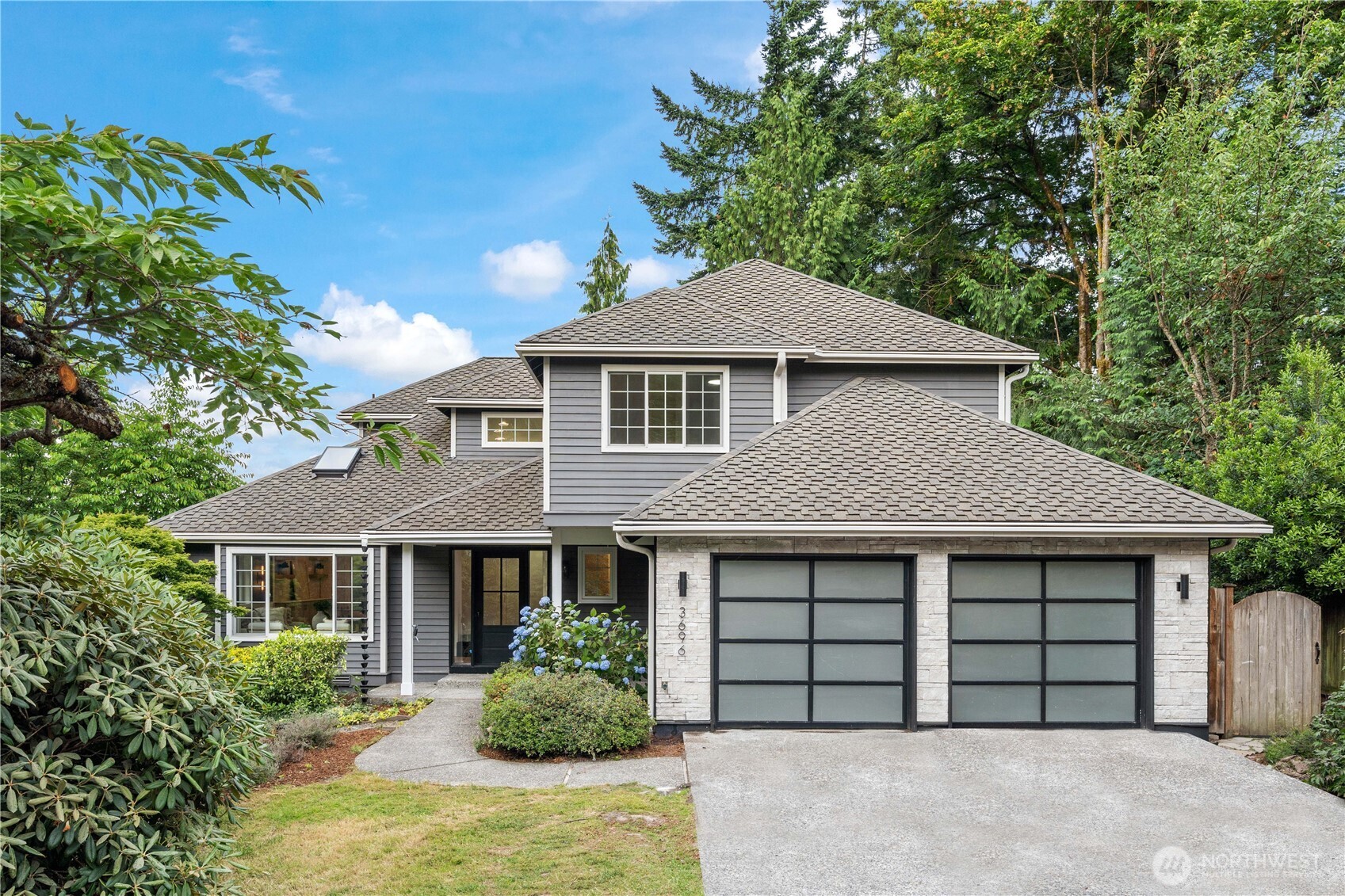 Photo of 3696 169th Ave NE, Bellevue, WA 98008
