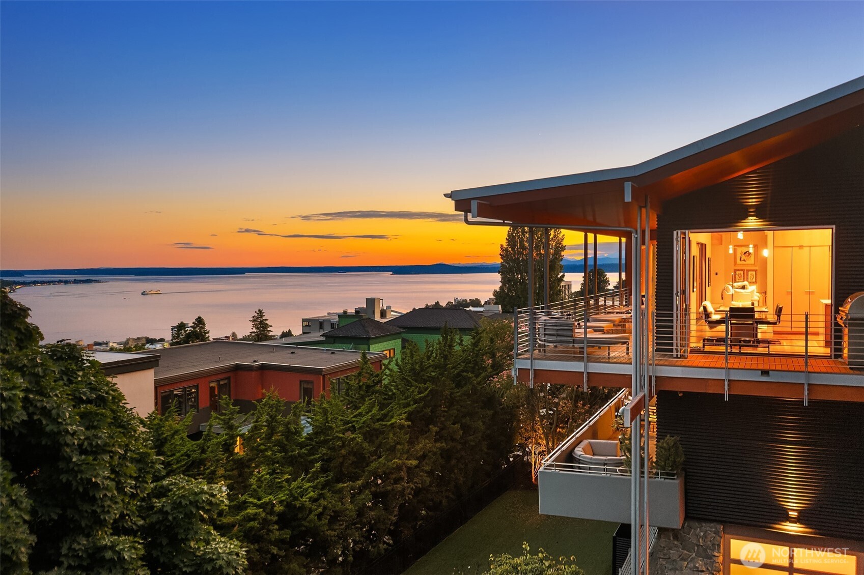Photo of 1215 Warren Avenue N, Seattle, WA 98109