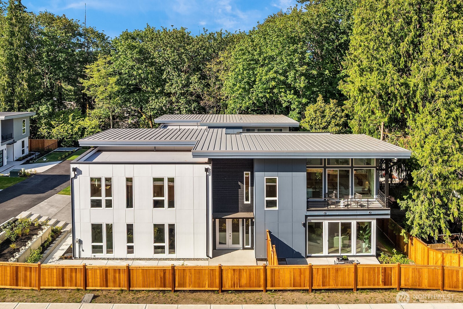 Photo of 3983 162nd Place SE, Bellevue, WA 98006