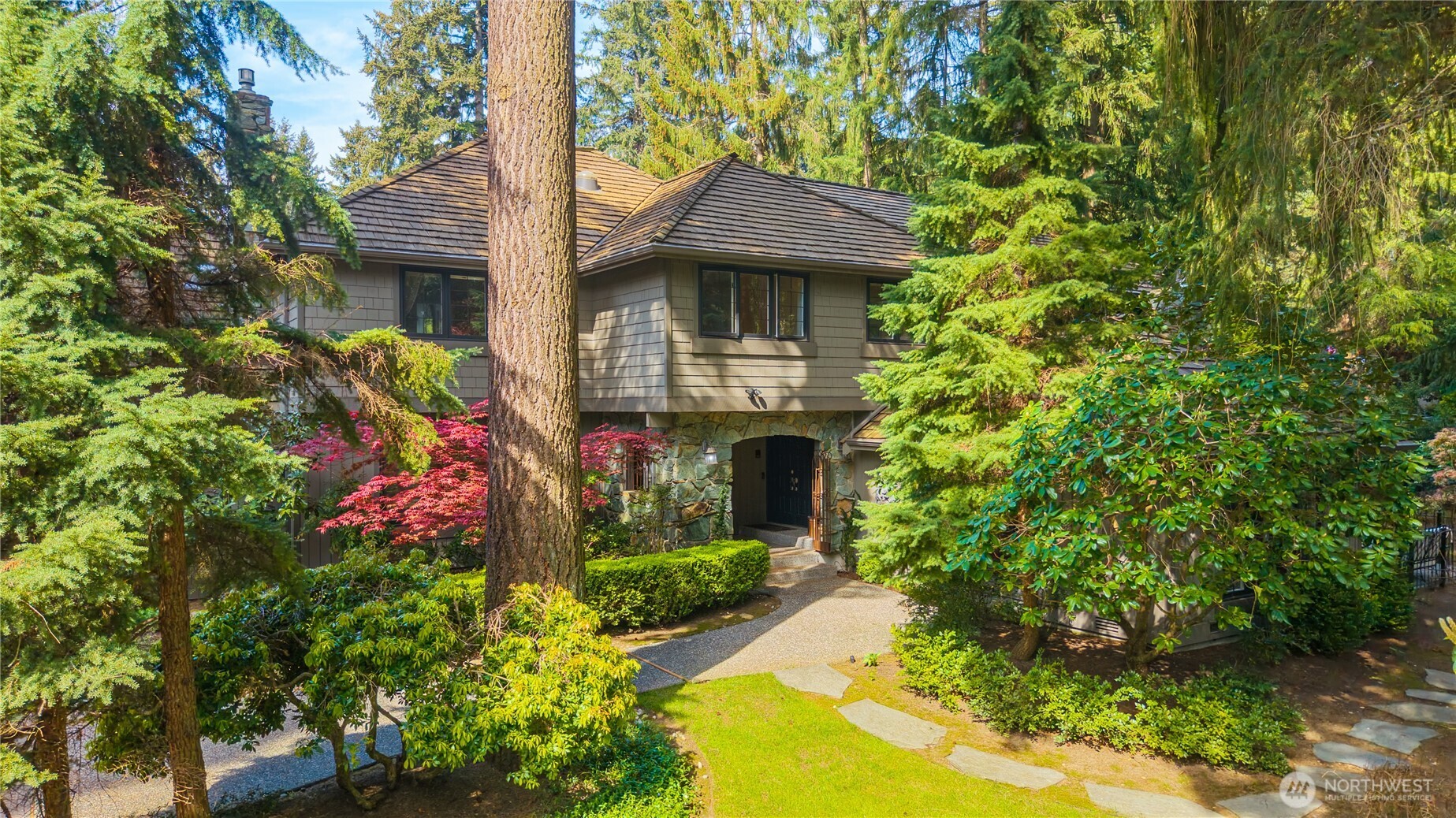 Photo of 11726 NE 41st Street, Kirkland, WA 98033