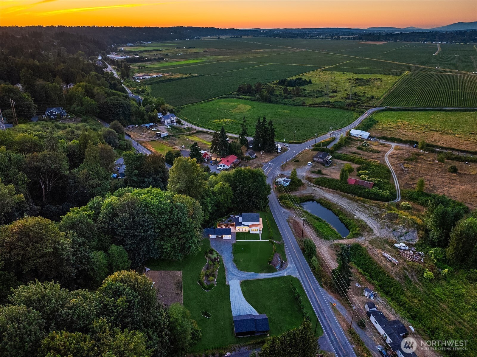 Photo of 6514 E Lowell Larimer Road, Snohomish, WA 98296