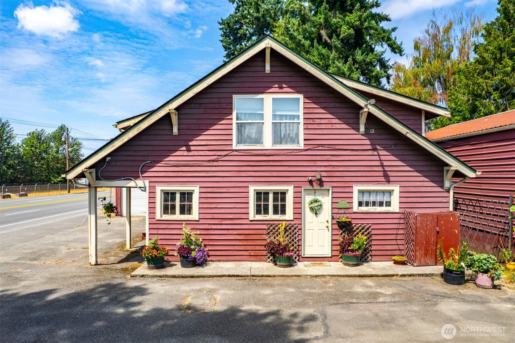 Photo of 1109 Valley Avenue NW, Puyallup, WA 98371