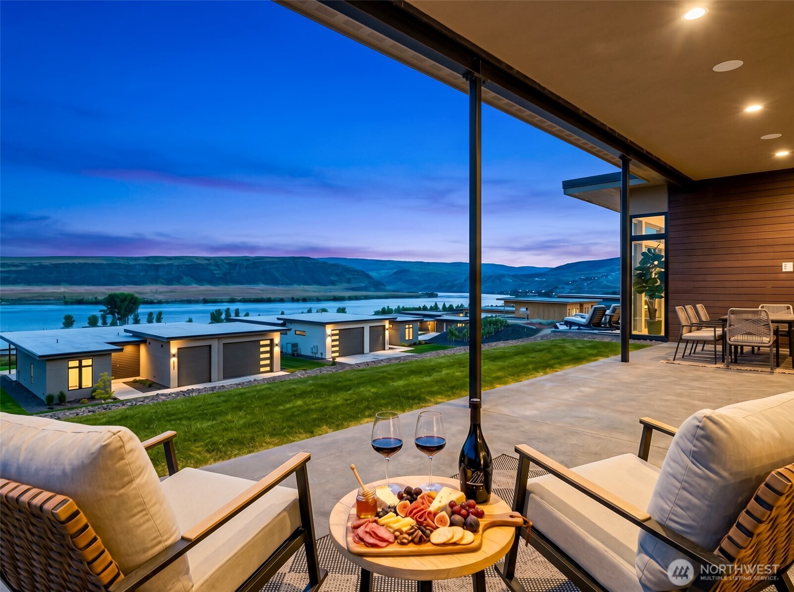 Photo of 23413 NW Cliff View Drive, Quincy, WA 98848