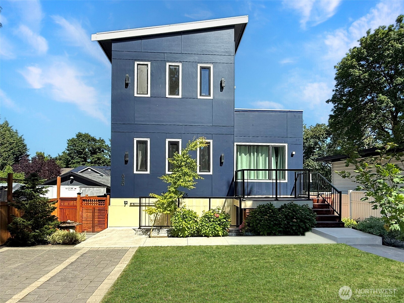 Photo of 620 Stevens Avenue NW, Renton, WA 98507
