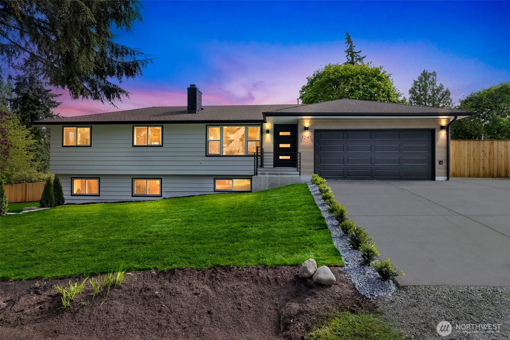 Photo of 1241 S 226th St, Des Moines, WA 98198