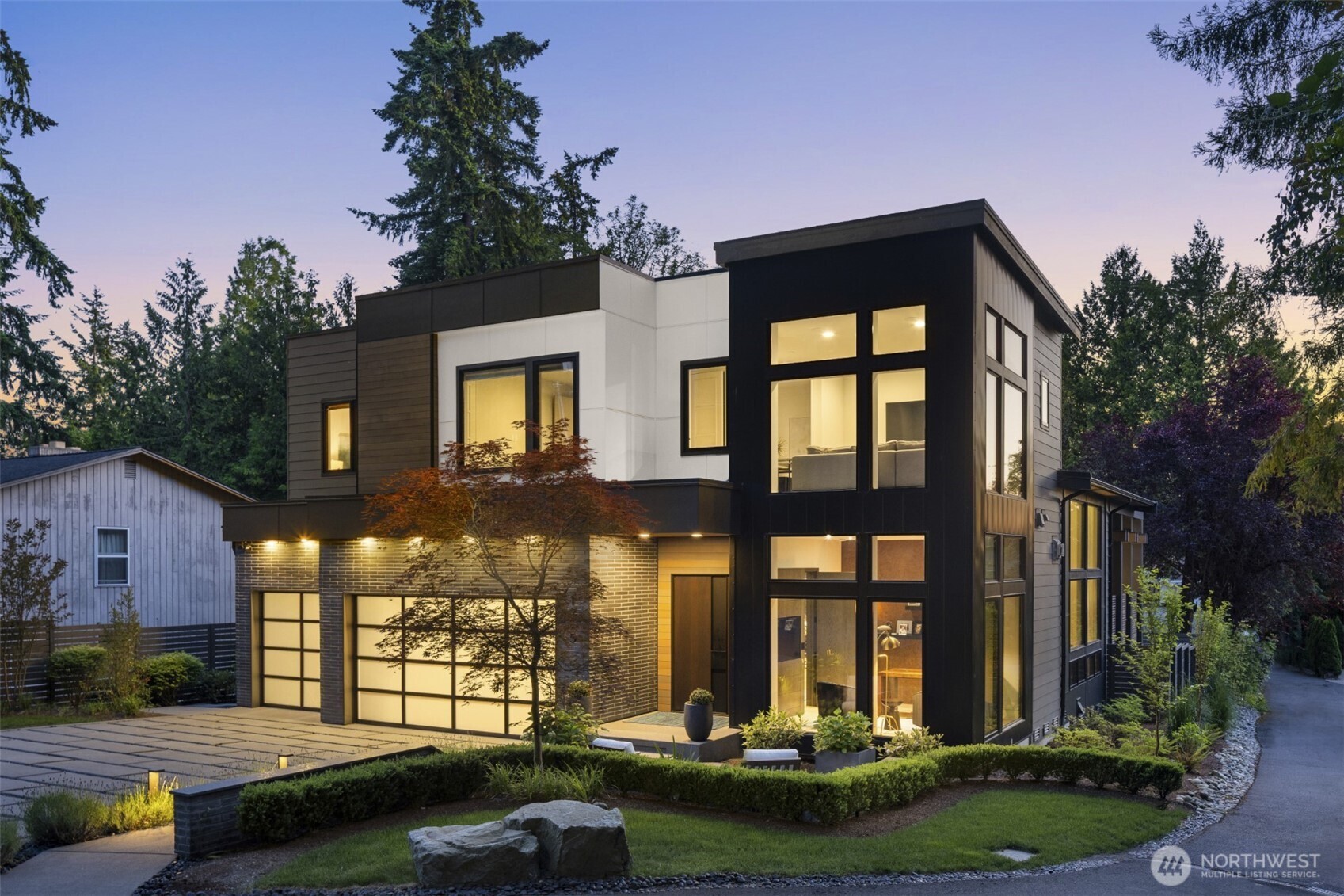 Photo of 1215 96th Avenue SE, Bellevue, WA 98004