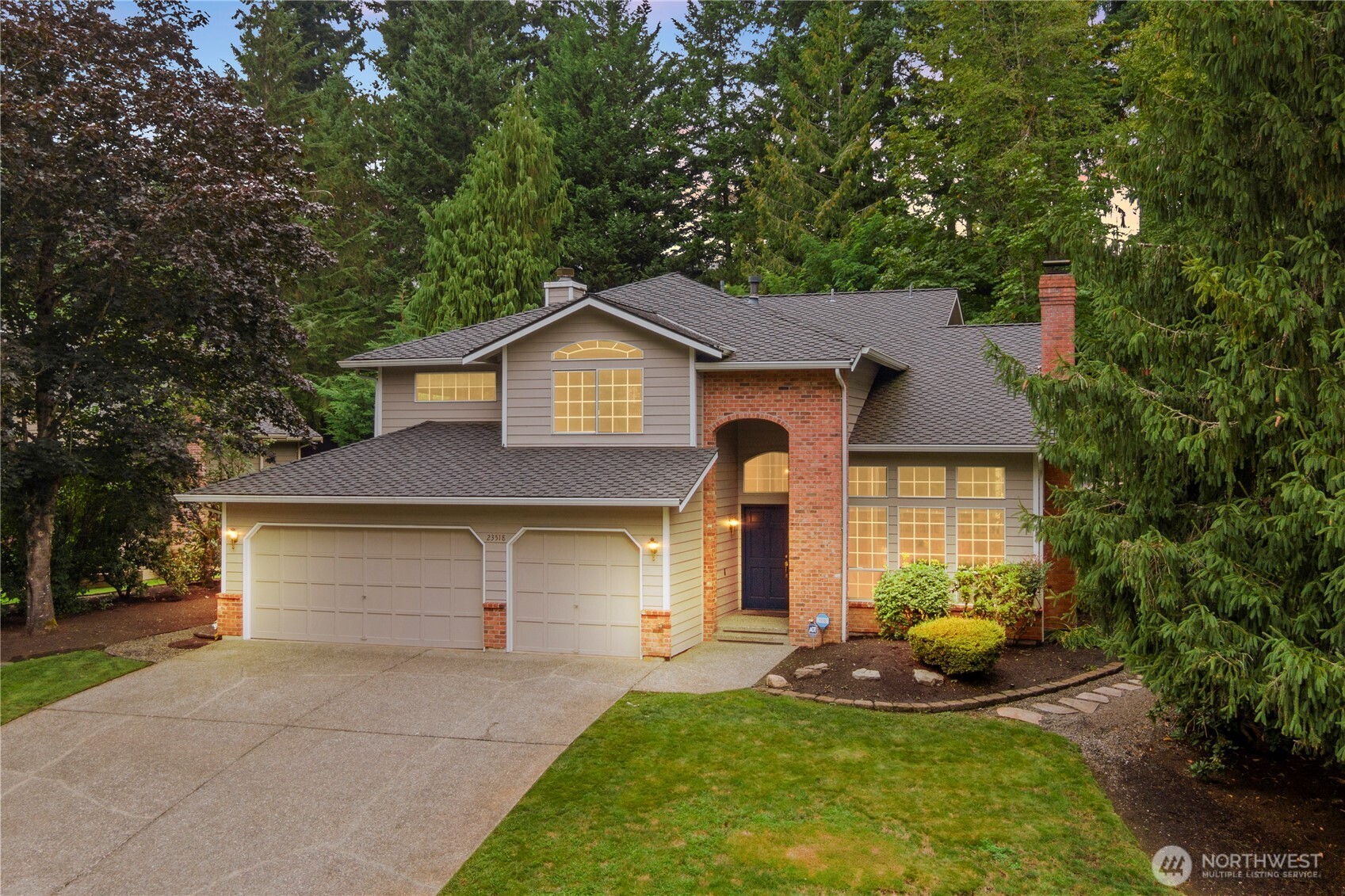 Photo of 23518 SE 253rd Place, Maple Valley, WA 98038