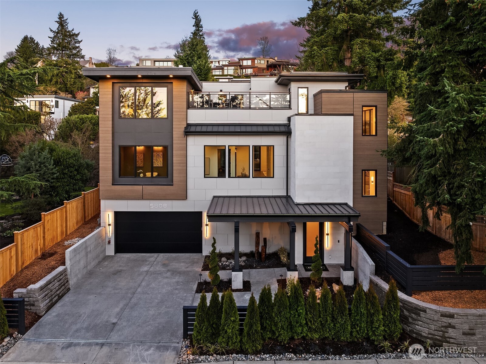 Photo of 5808 Lakeview Drive, Kirkland, WA 98033