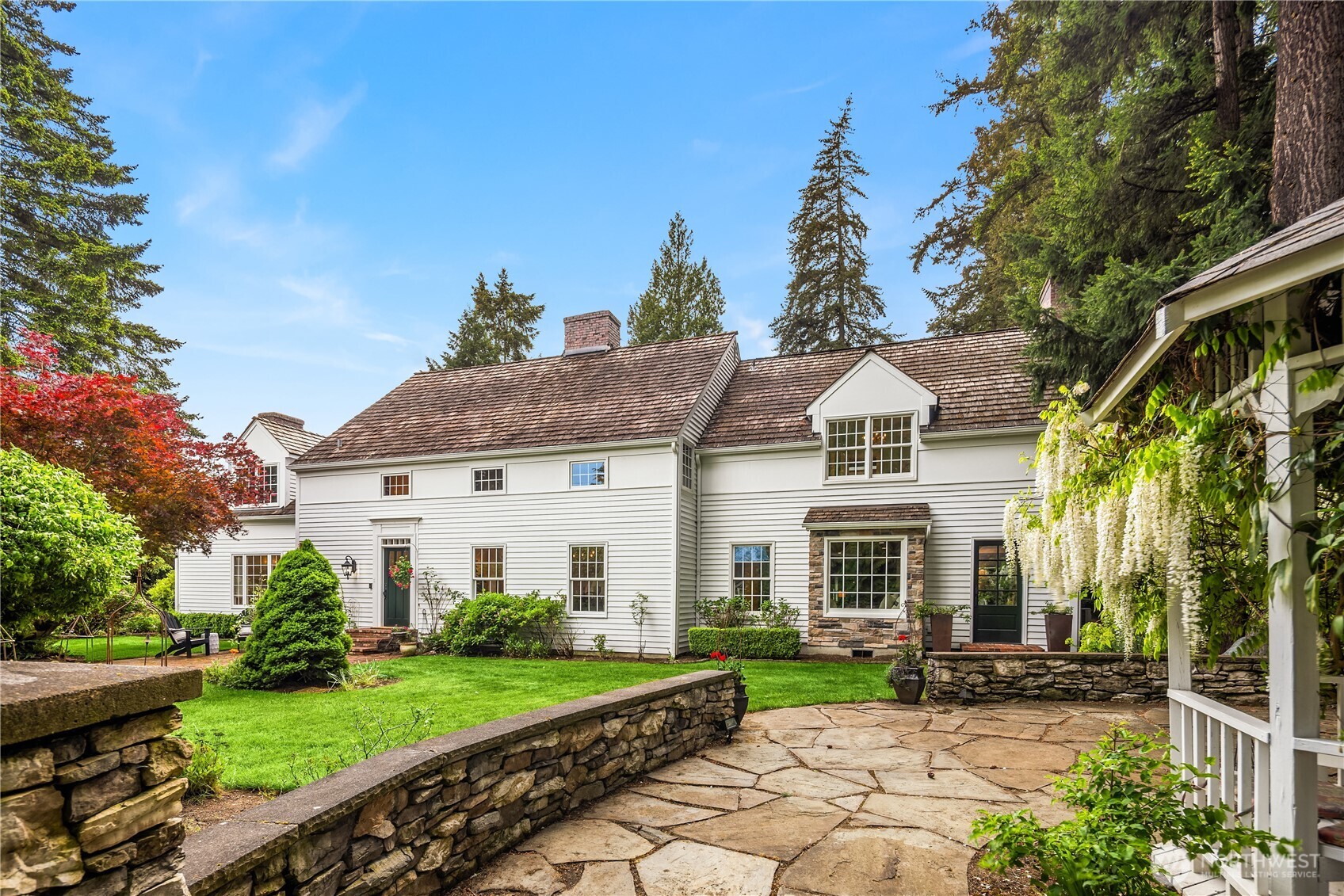 Photo of 13432 NE 25th Street, Bellevue, WA 98005