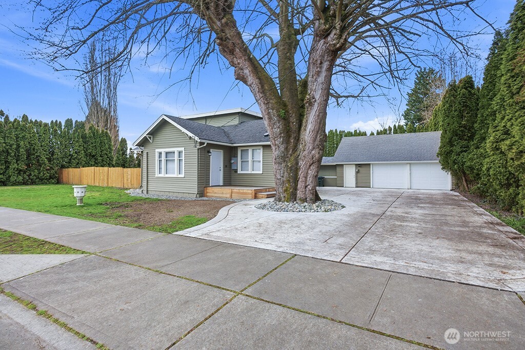 Photo of 6220 Parker Road E, Sumner, WA 98390